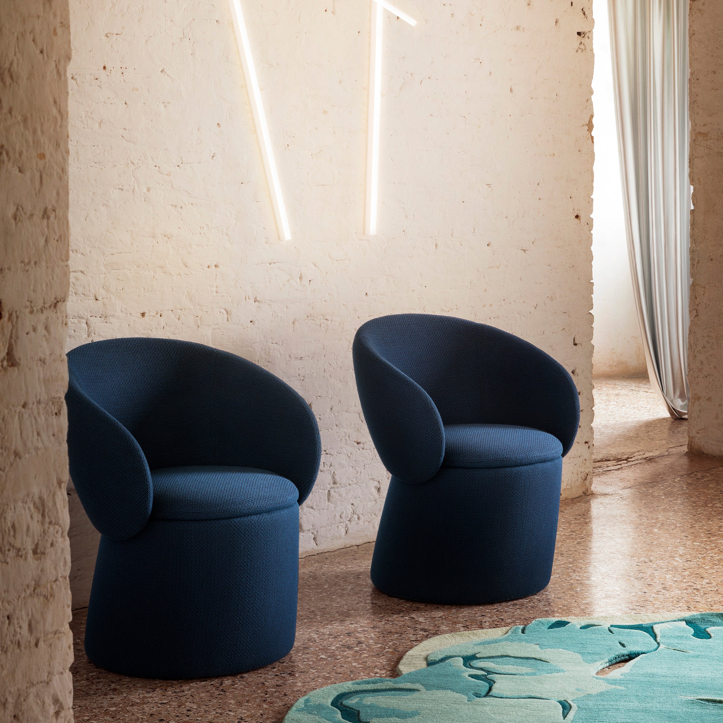 Nebula Monaca Chair