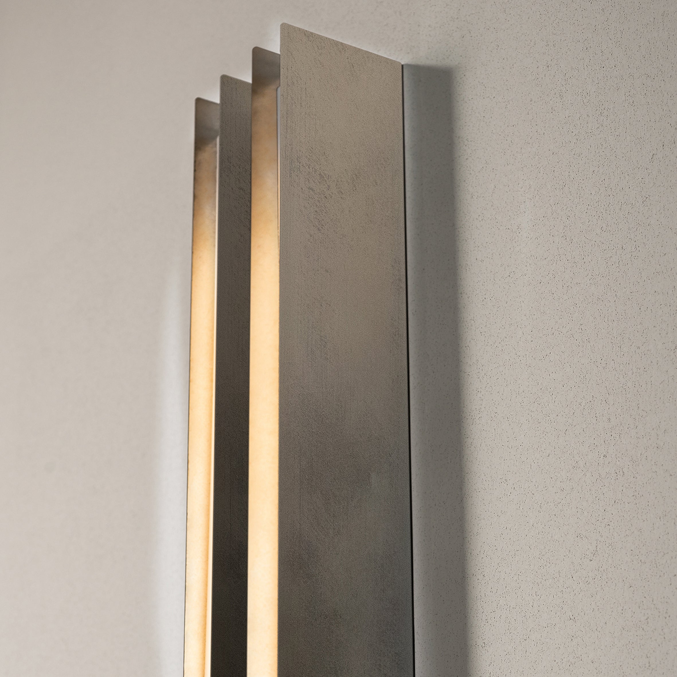 Blade Wall Lamp