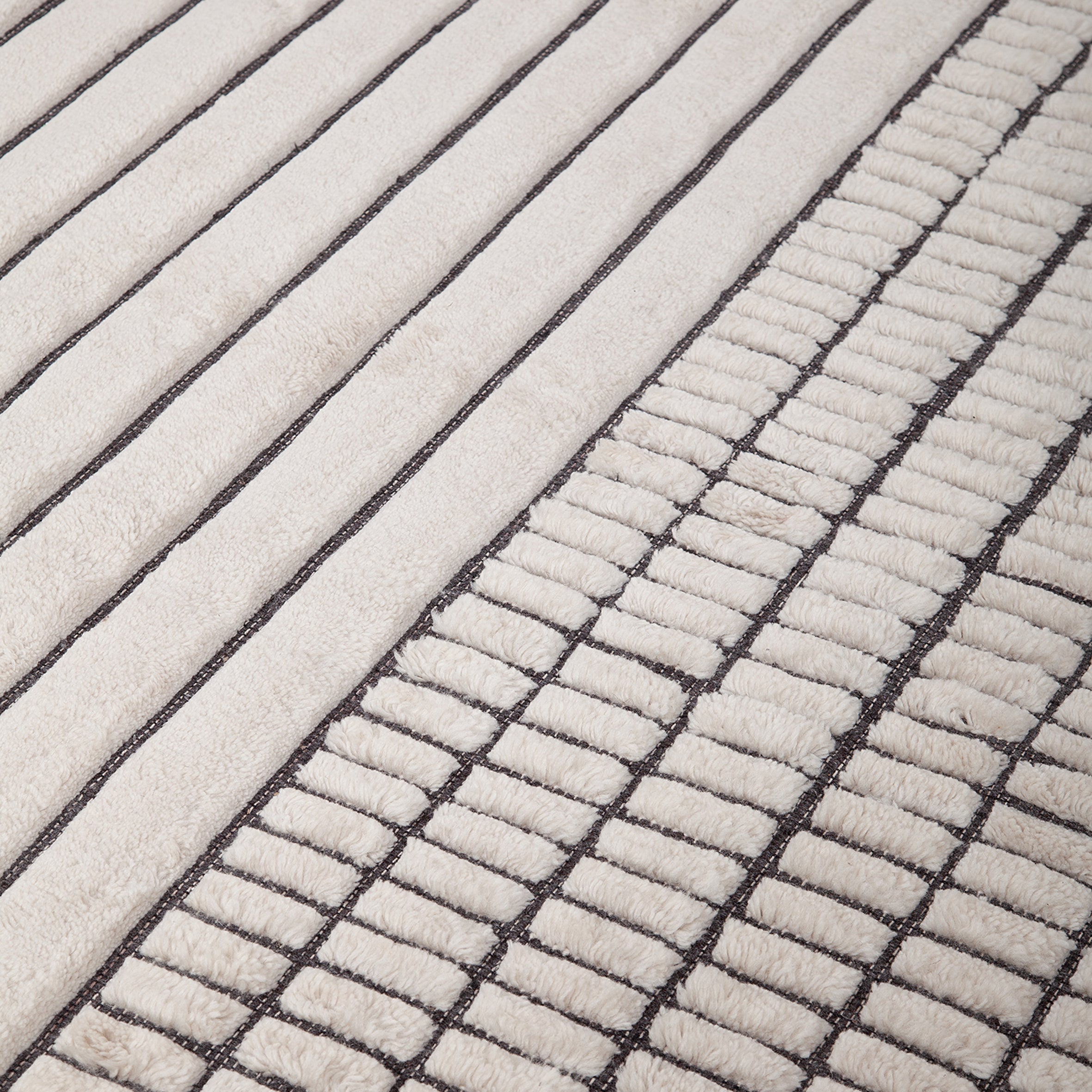 Grid Berber Round Rug