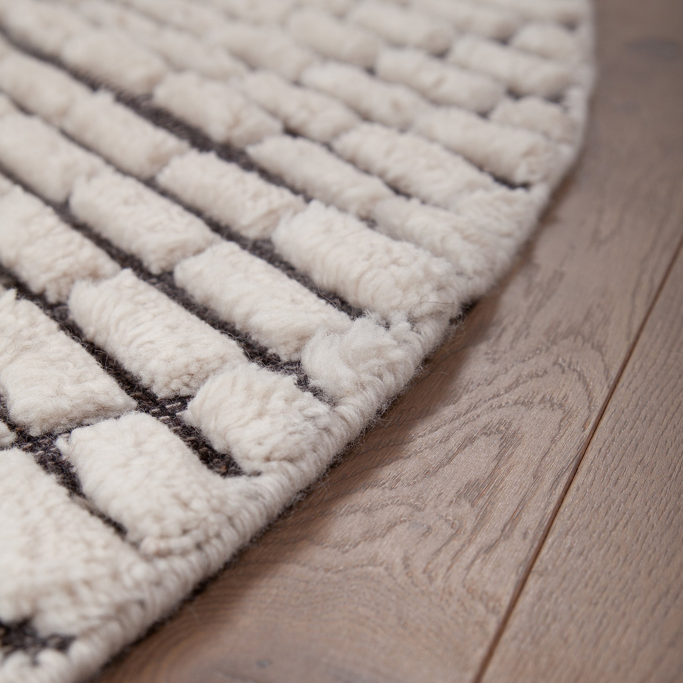 Grid Berber Round Rug