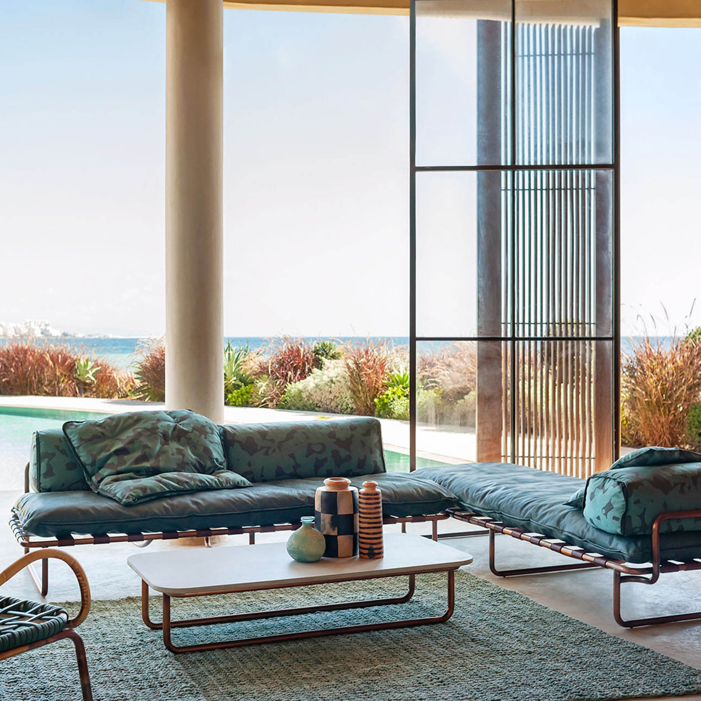 Arizona Outdoor Coffee Table