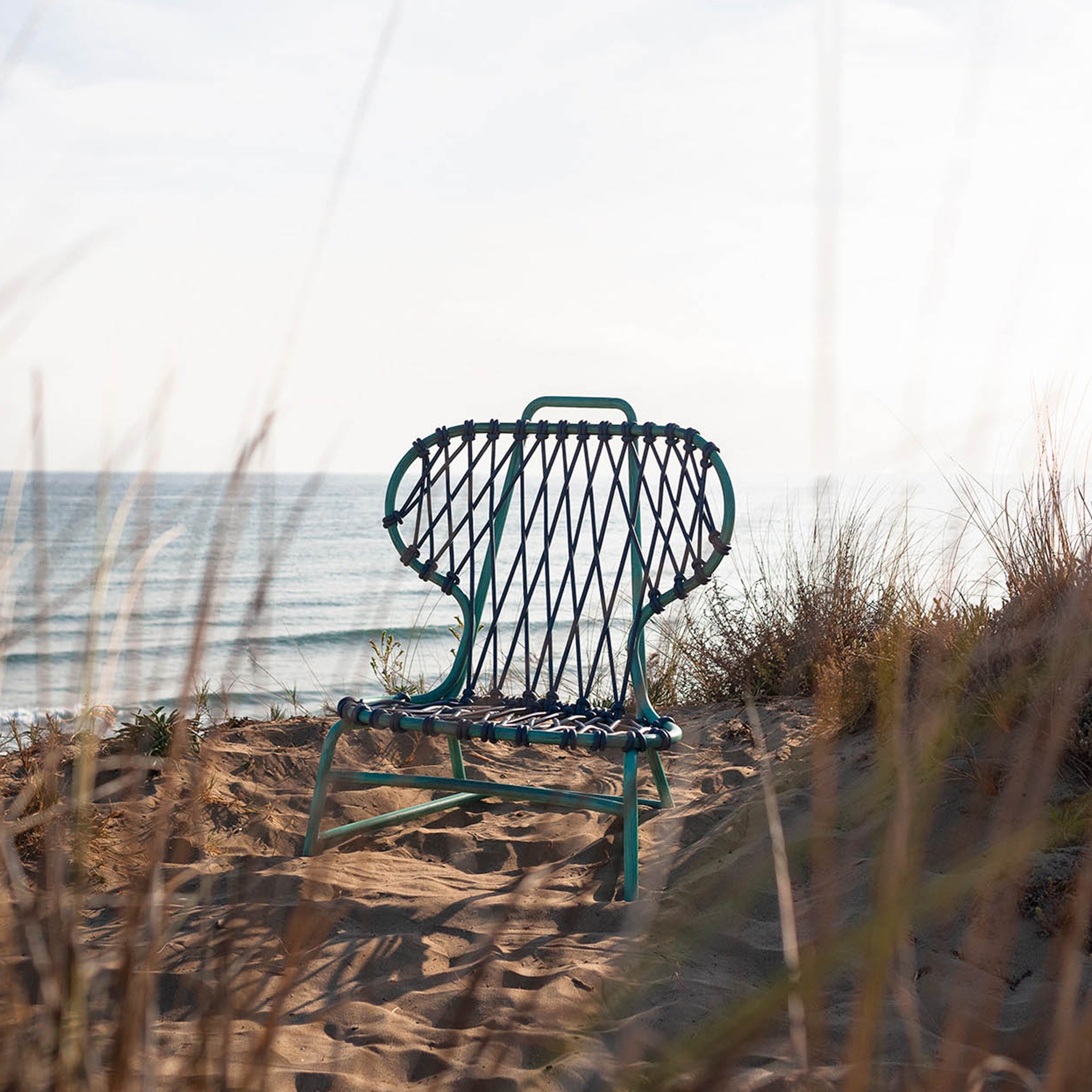 Manila Outdoor Lounge Chair