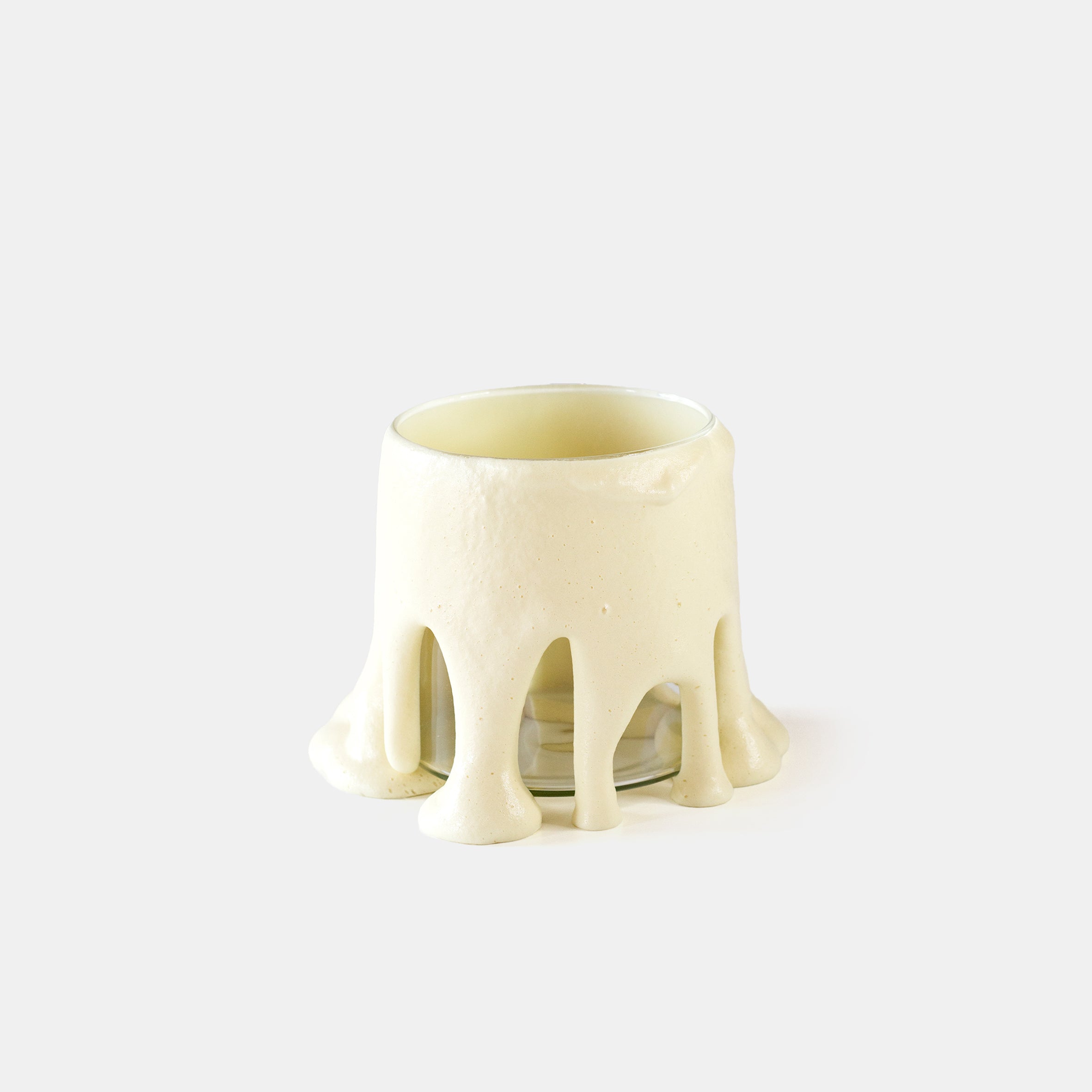 Creamy Vase 09