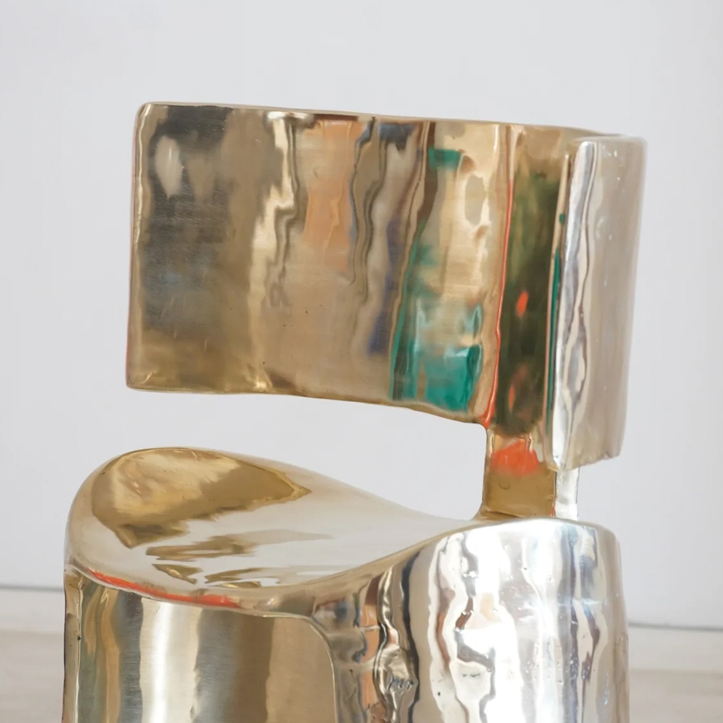 Tavit Chair