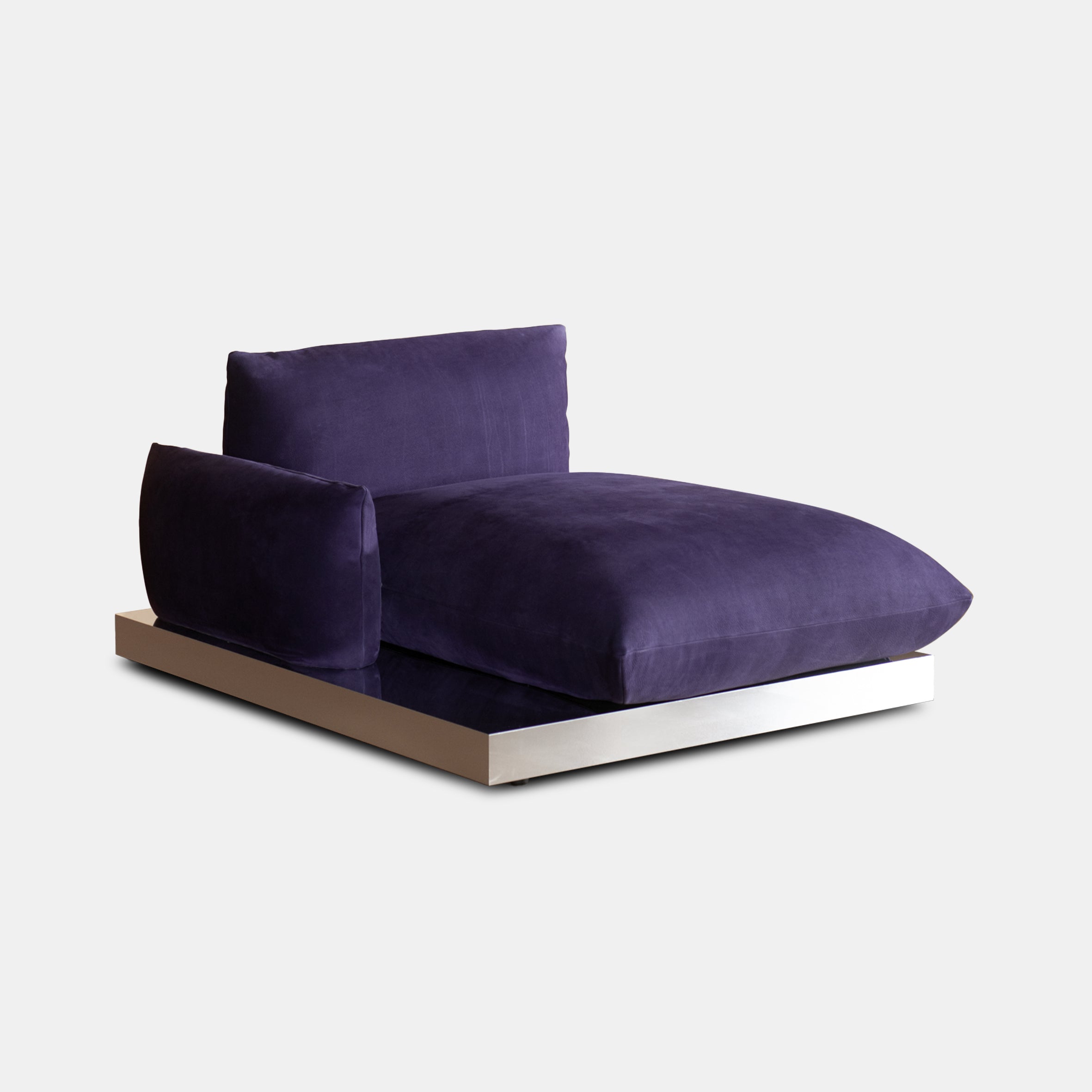 Aura Lounge Chair