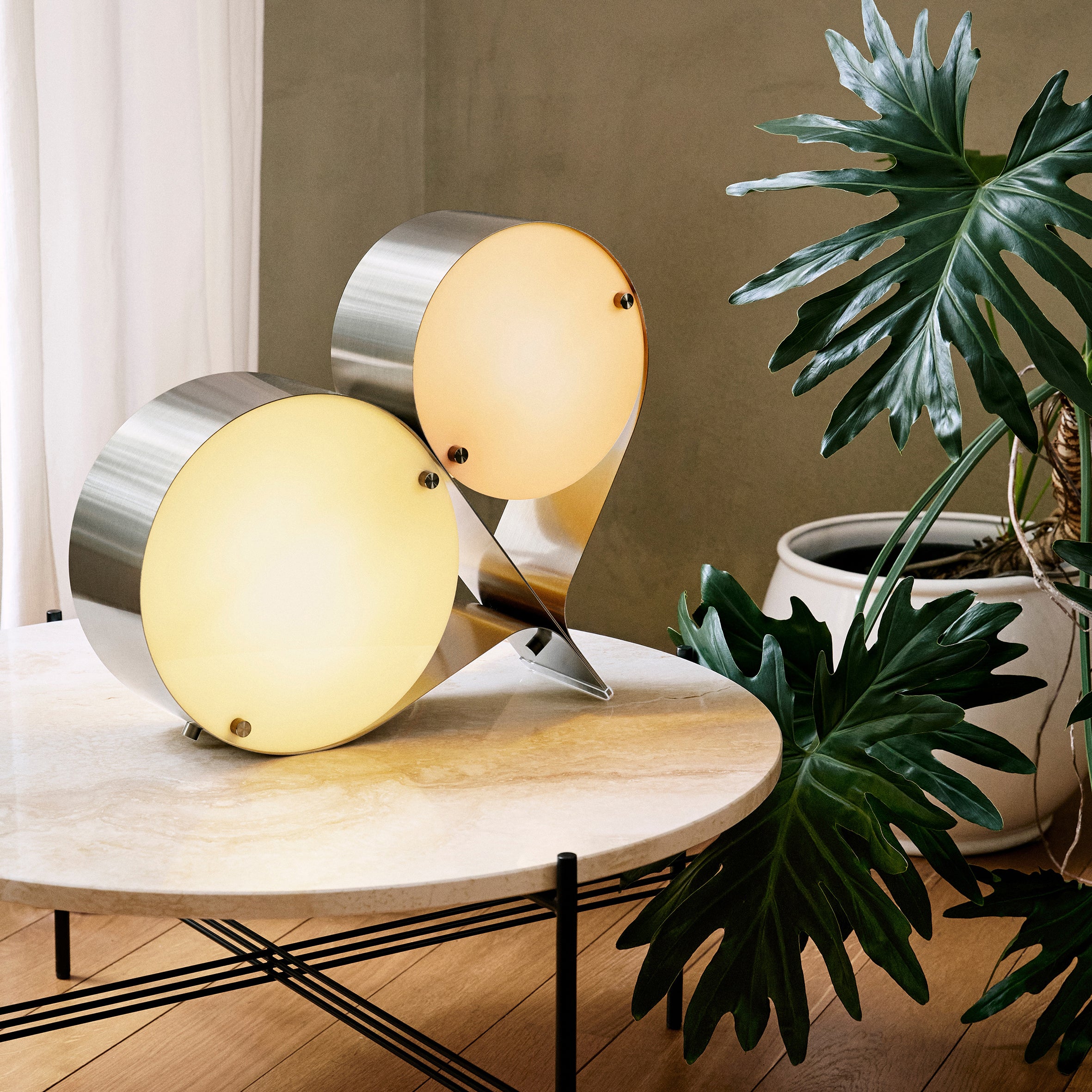 Coppia Table Lamp