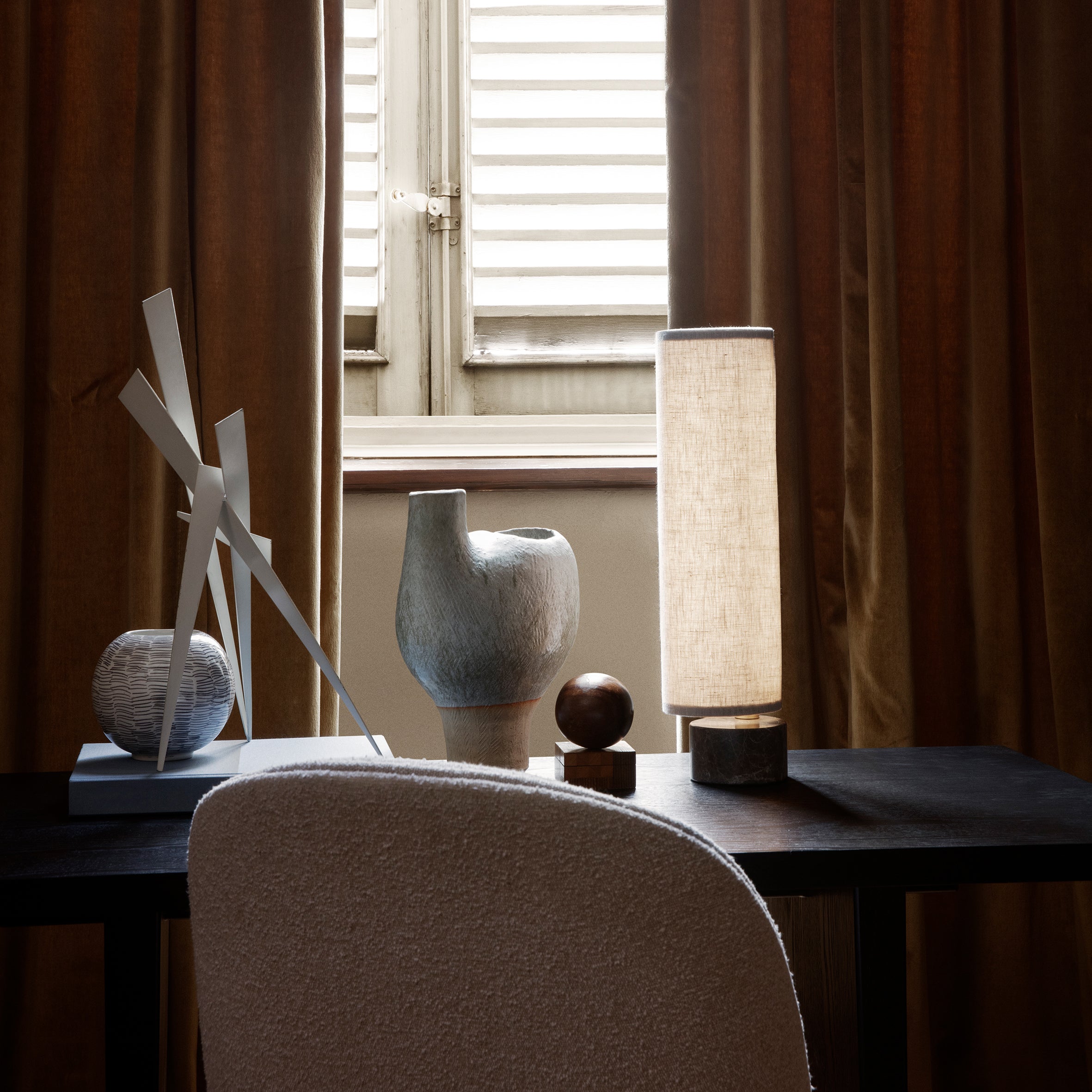 Unbound Table Lamp