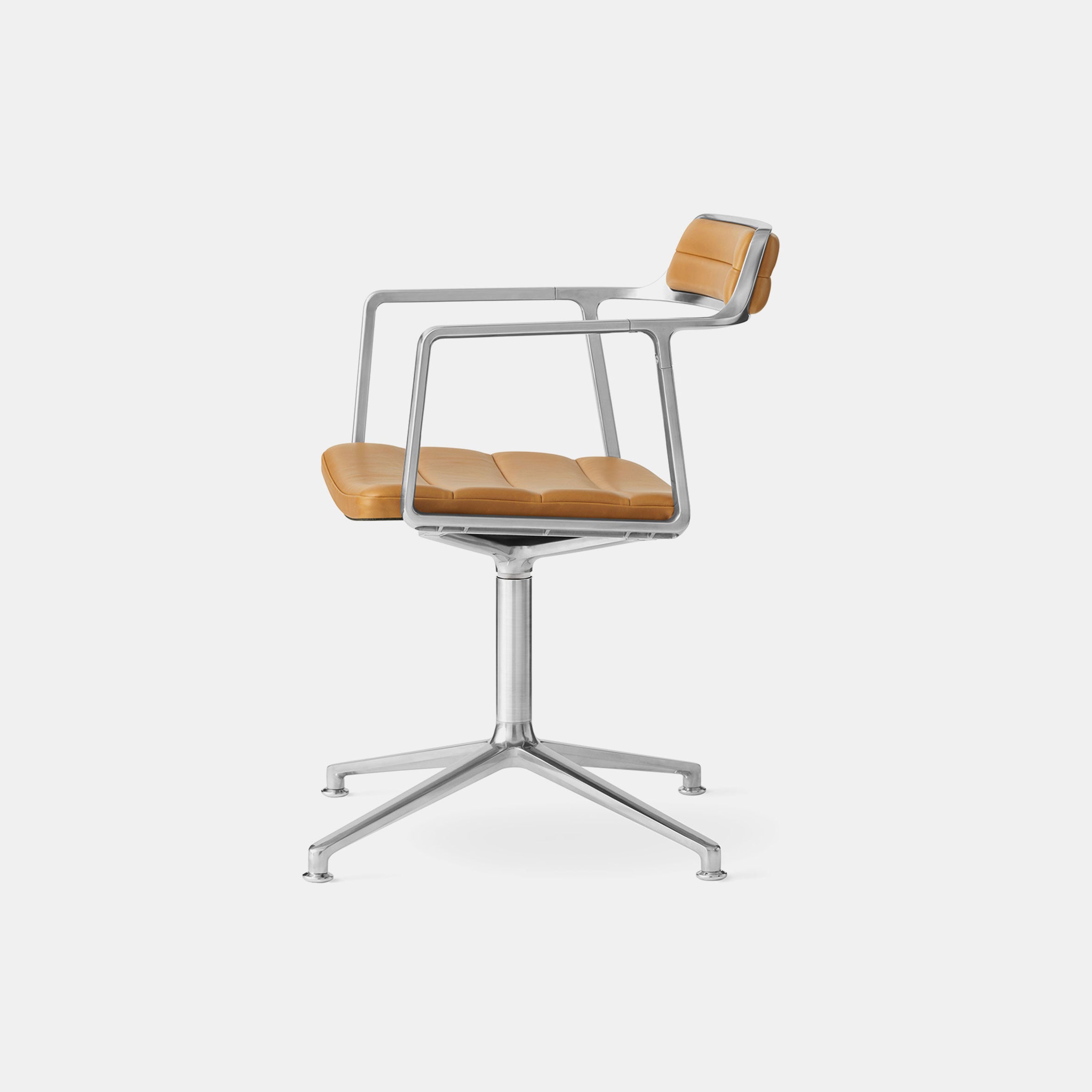 Vipp452 Swivel Chair