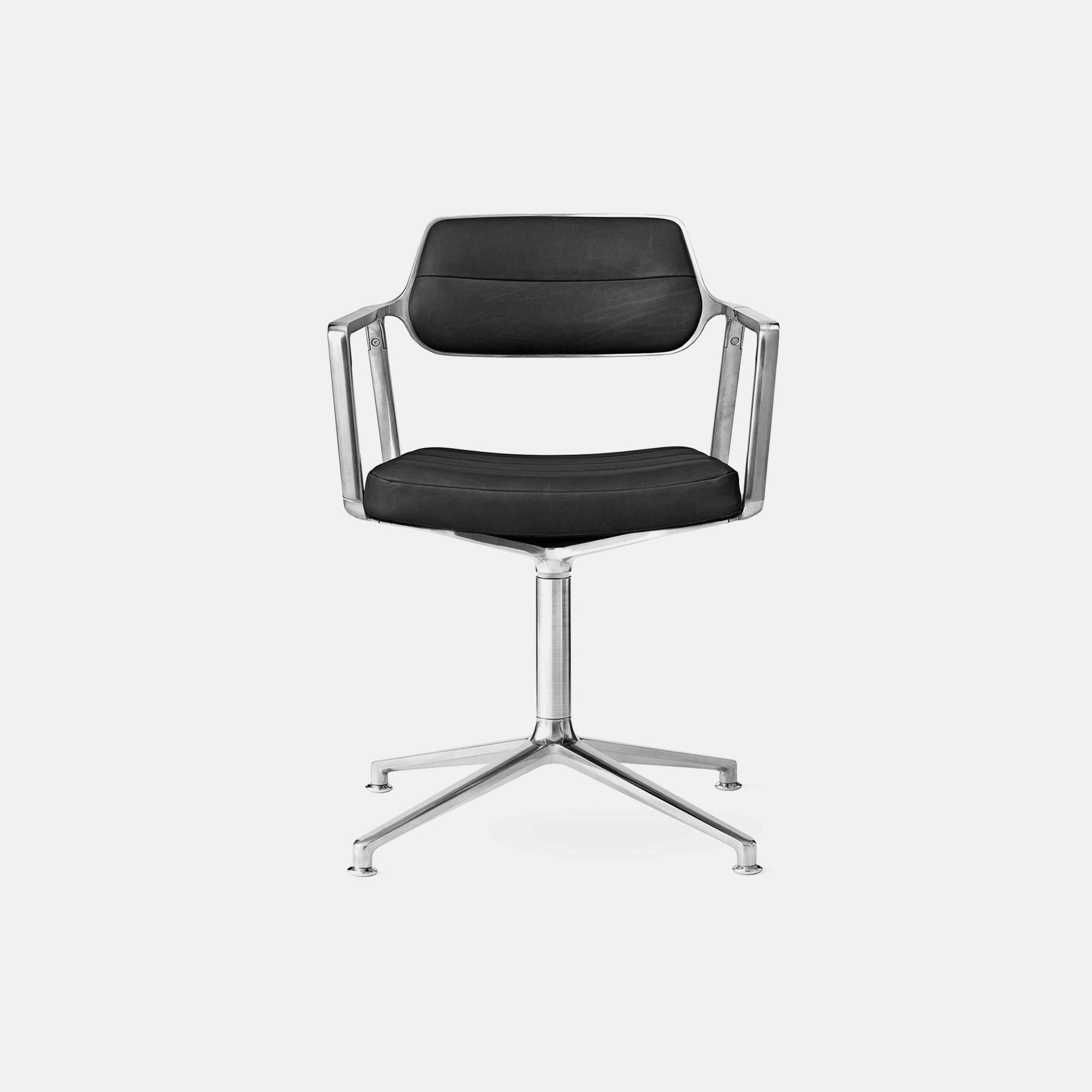 Vipp453 Swivel Chair