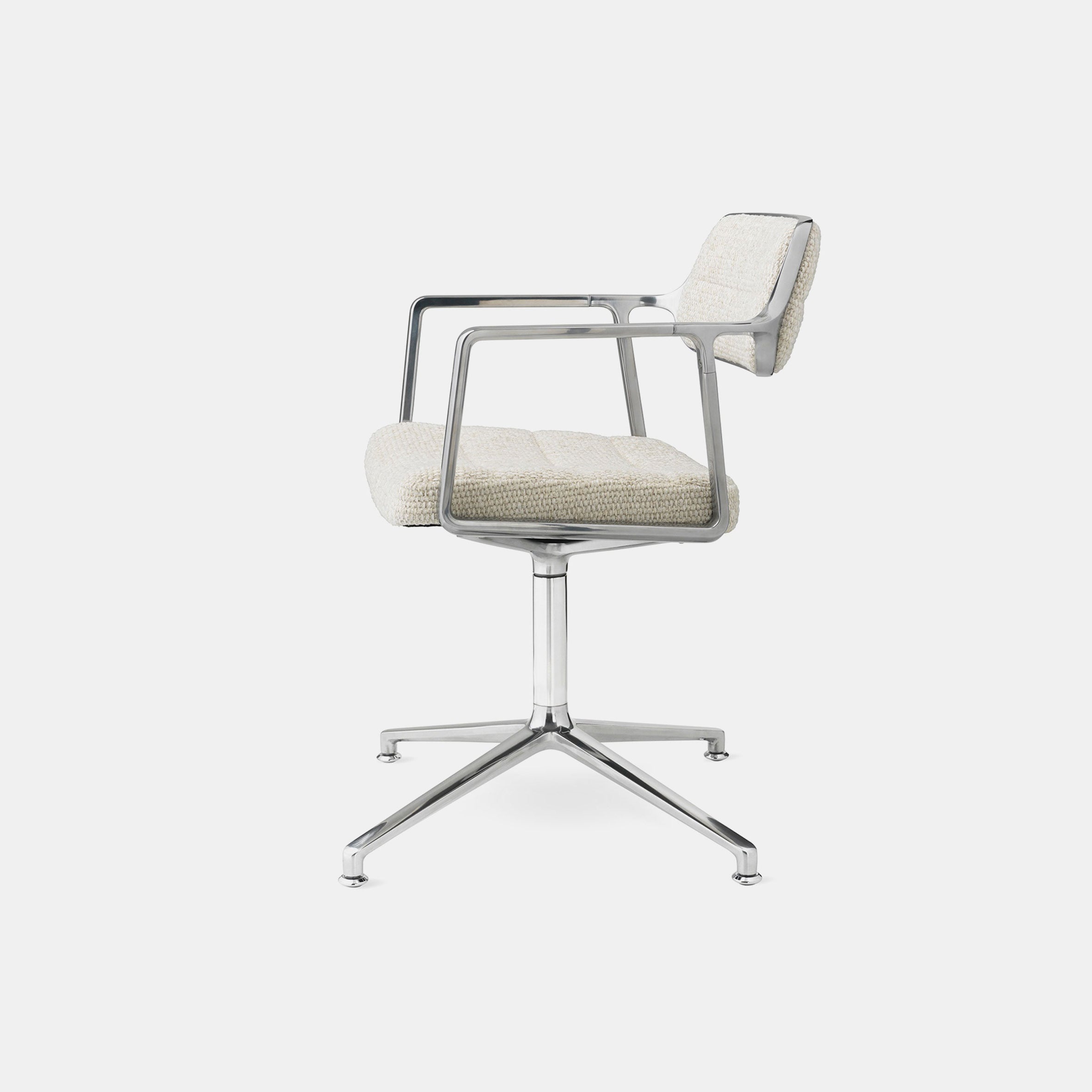 Vipp453 Swivel Chair