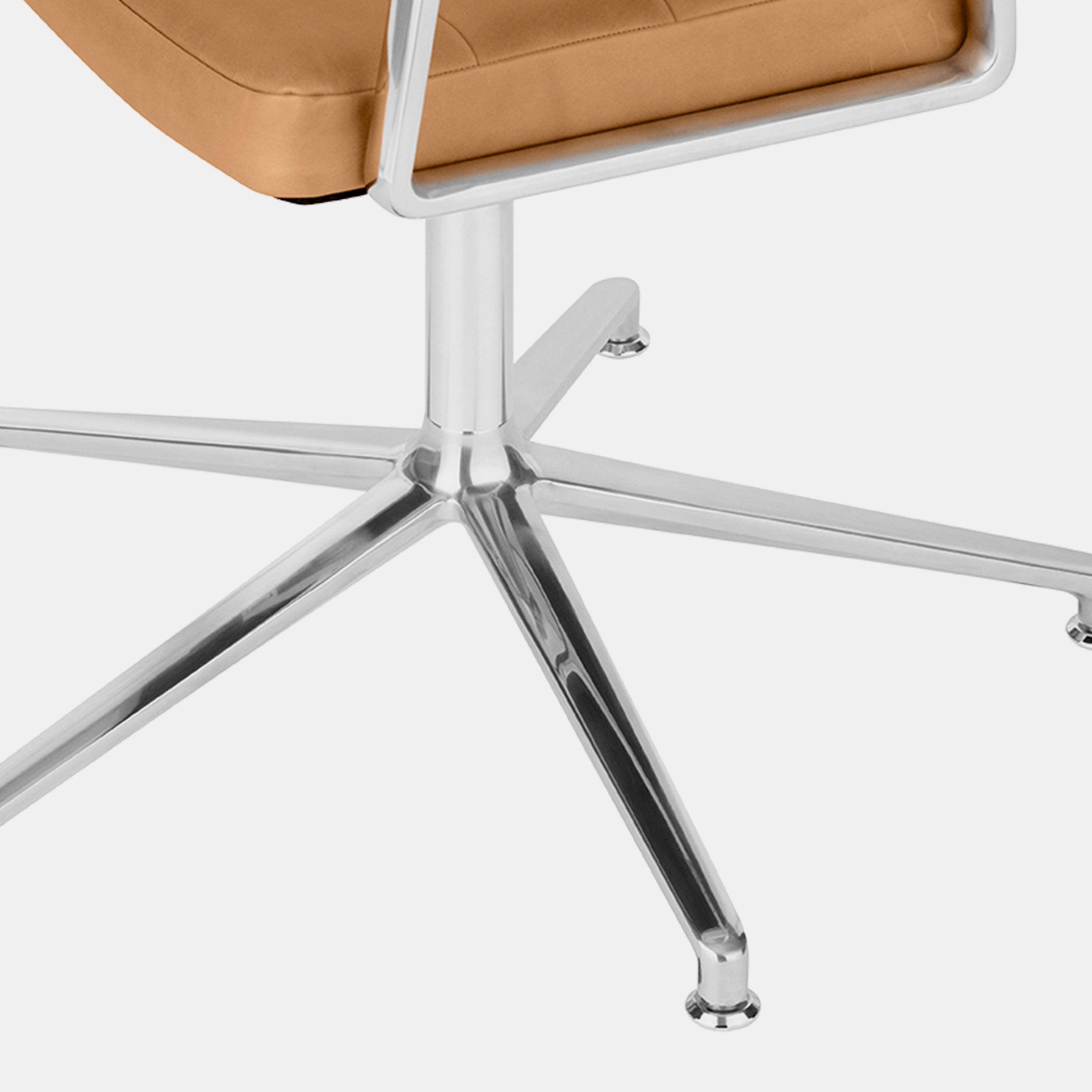 Vipp453+ Swivel Chair