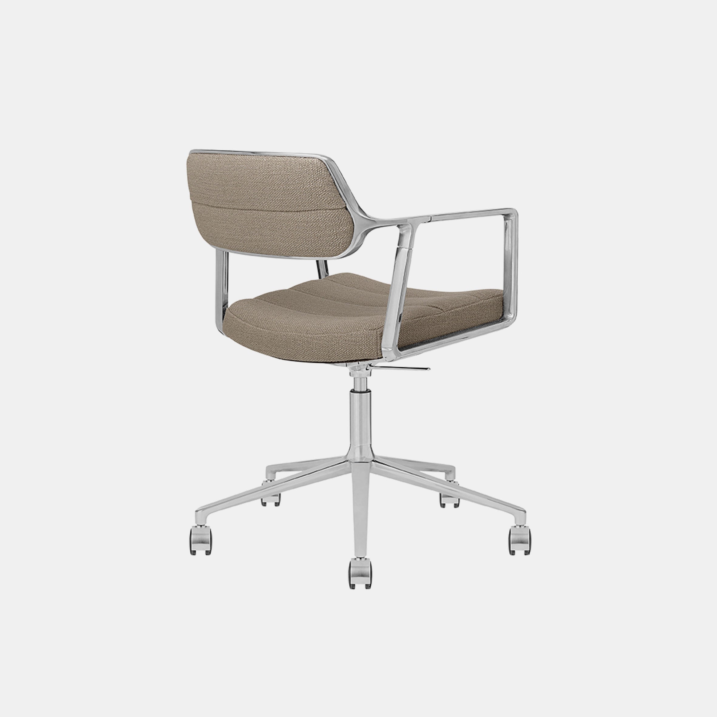 Vipp453+ Swivel Chair