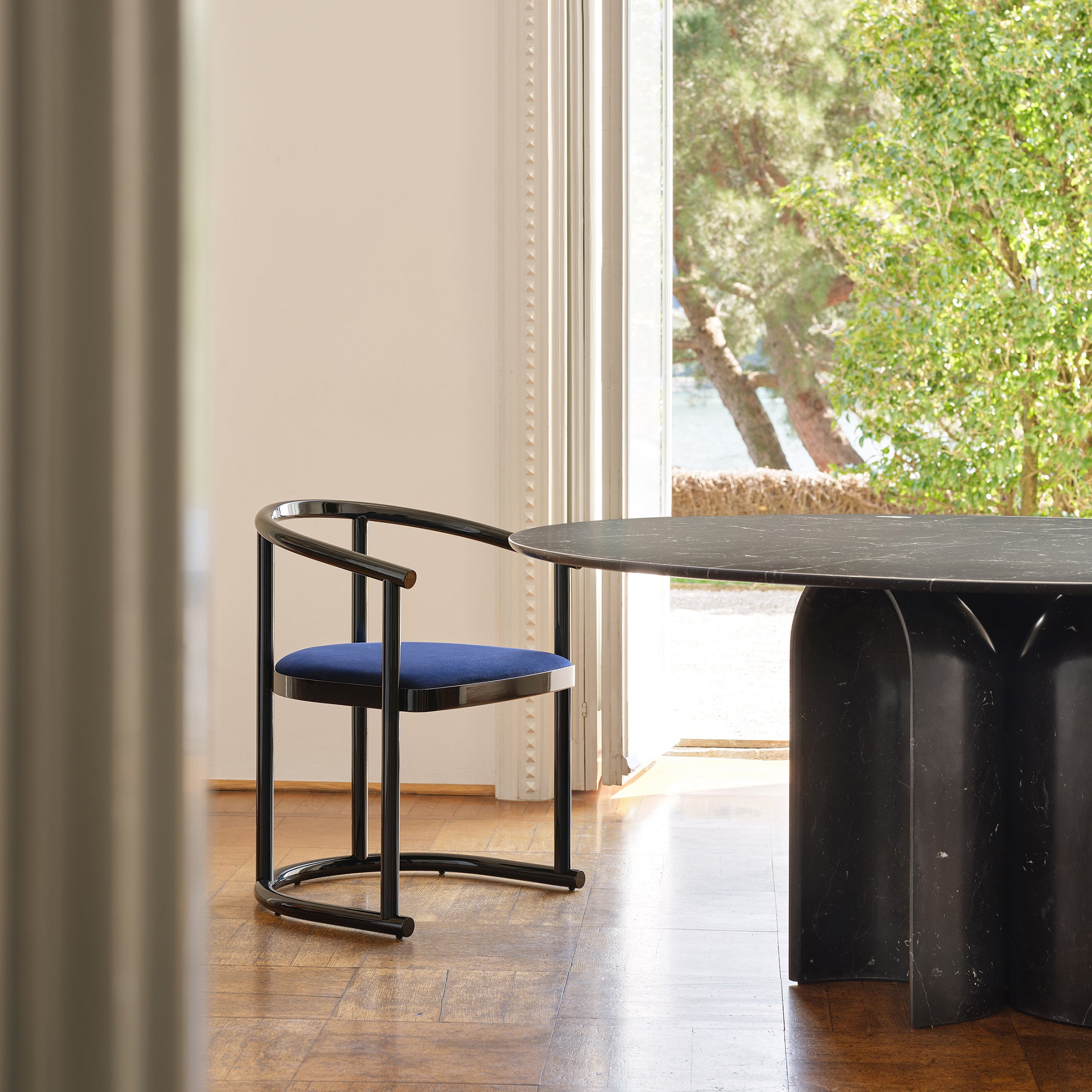 Ebi Chair