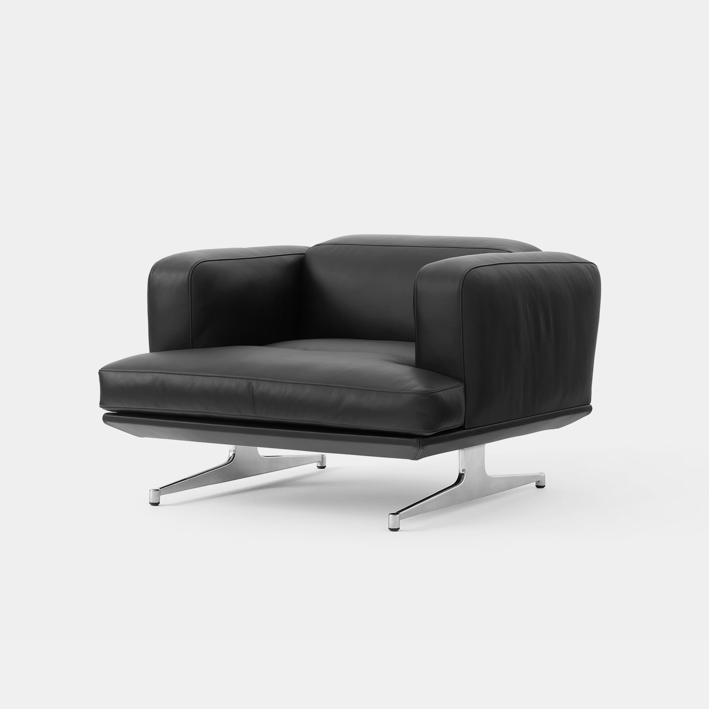 Inland Lounge Chair AV21