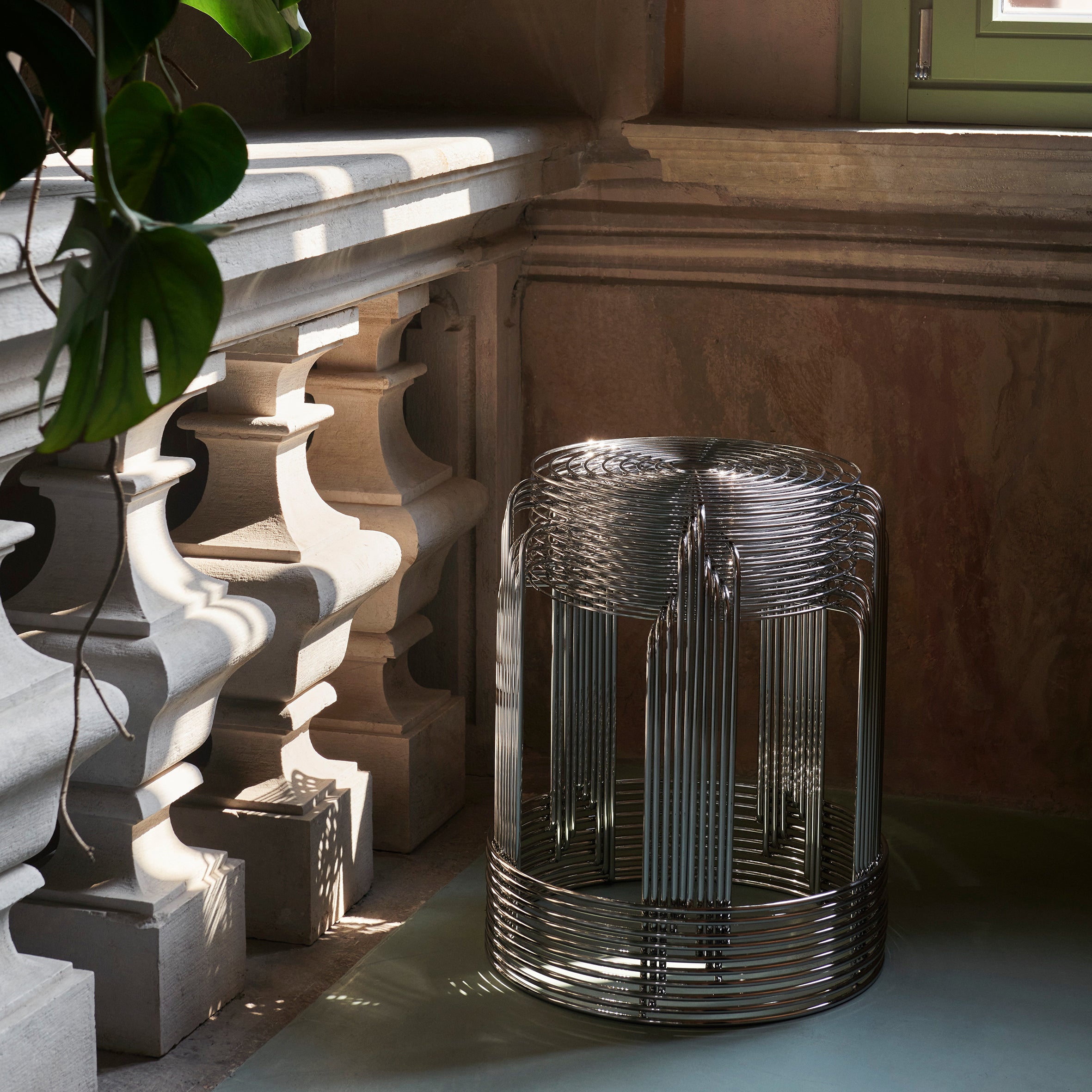 Wire Stool VP11