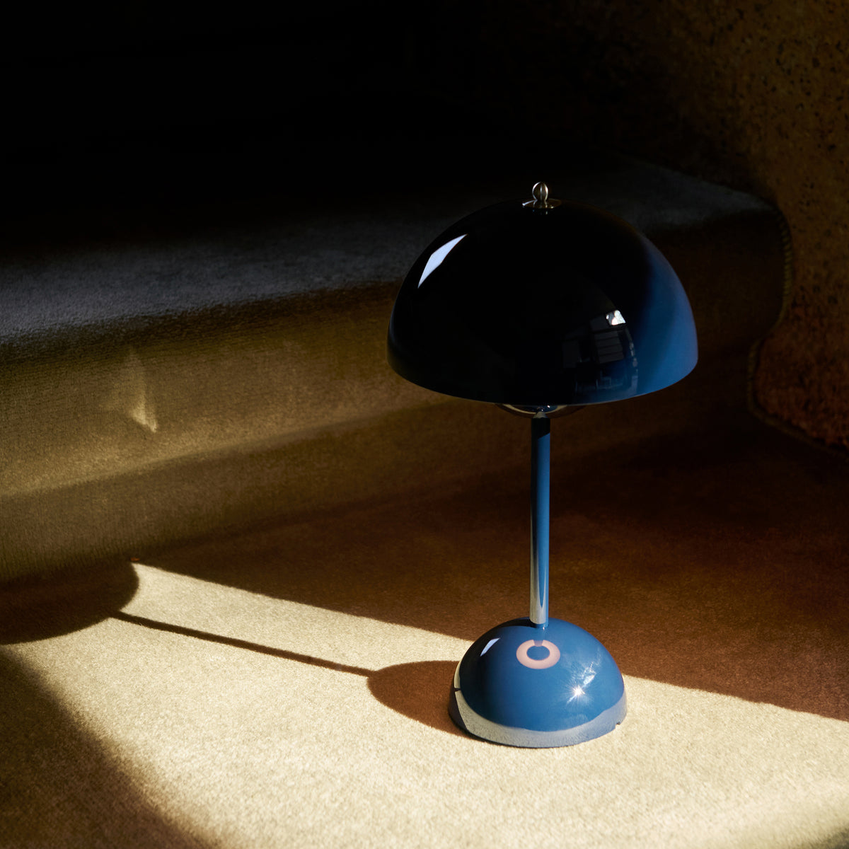 Flowerpot Portable Lamp VP9