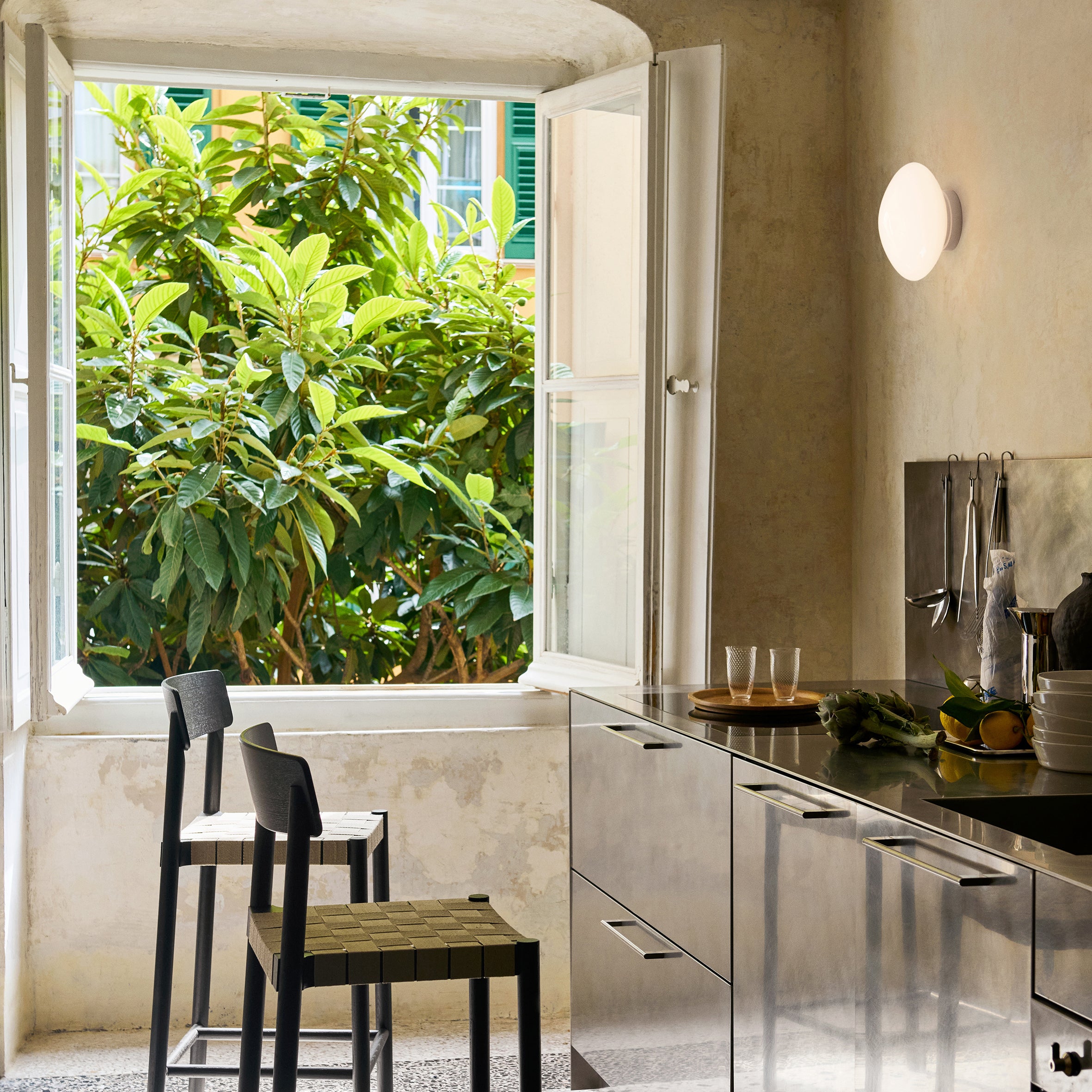 Mist Wall / Ceiling Lamp AP22 - Monologue London