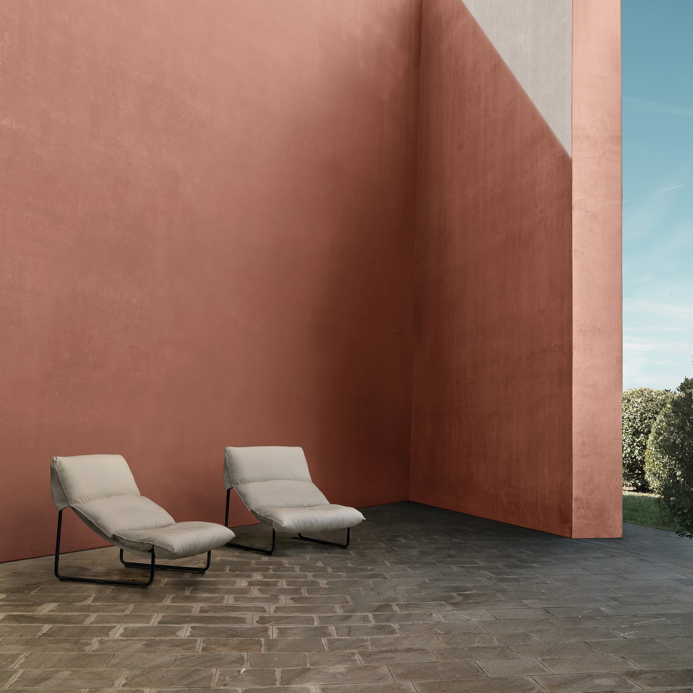 Taboga Outdoor Lounge Chair