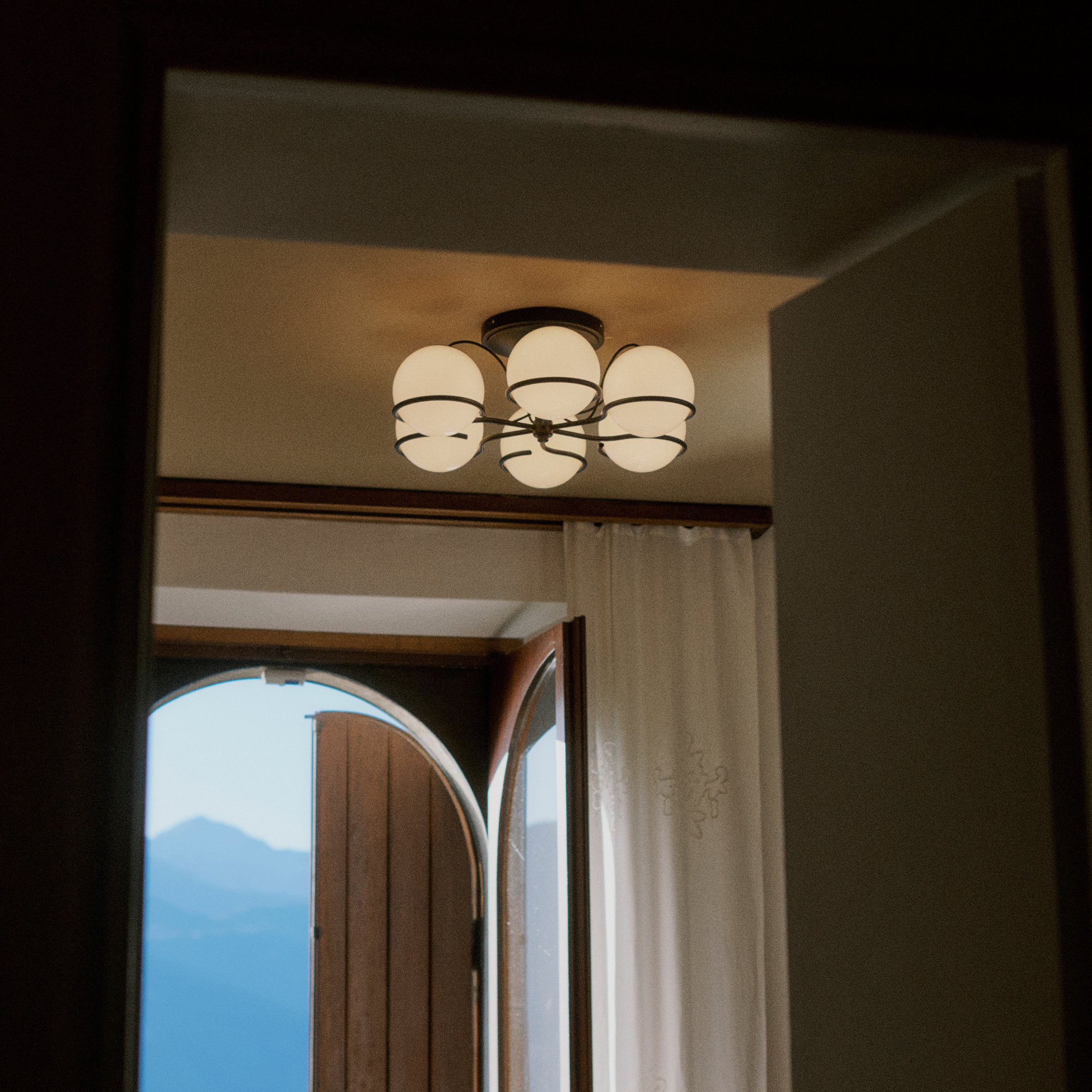 Model 2042/6 Ceiling Light
