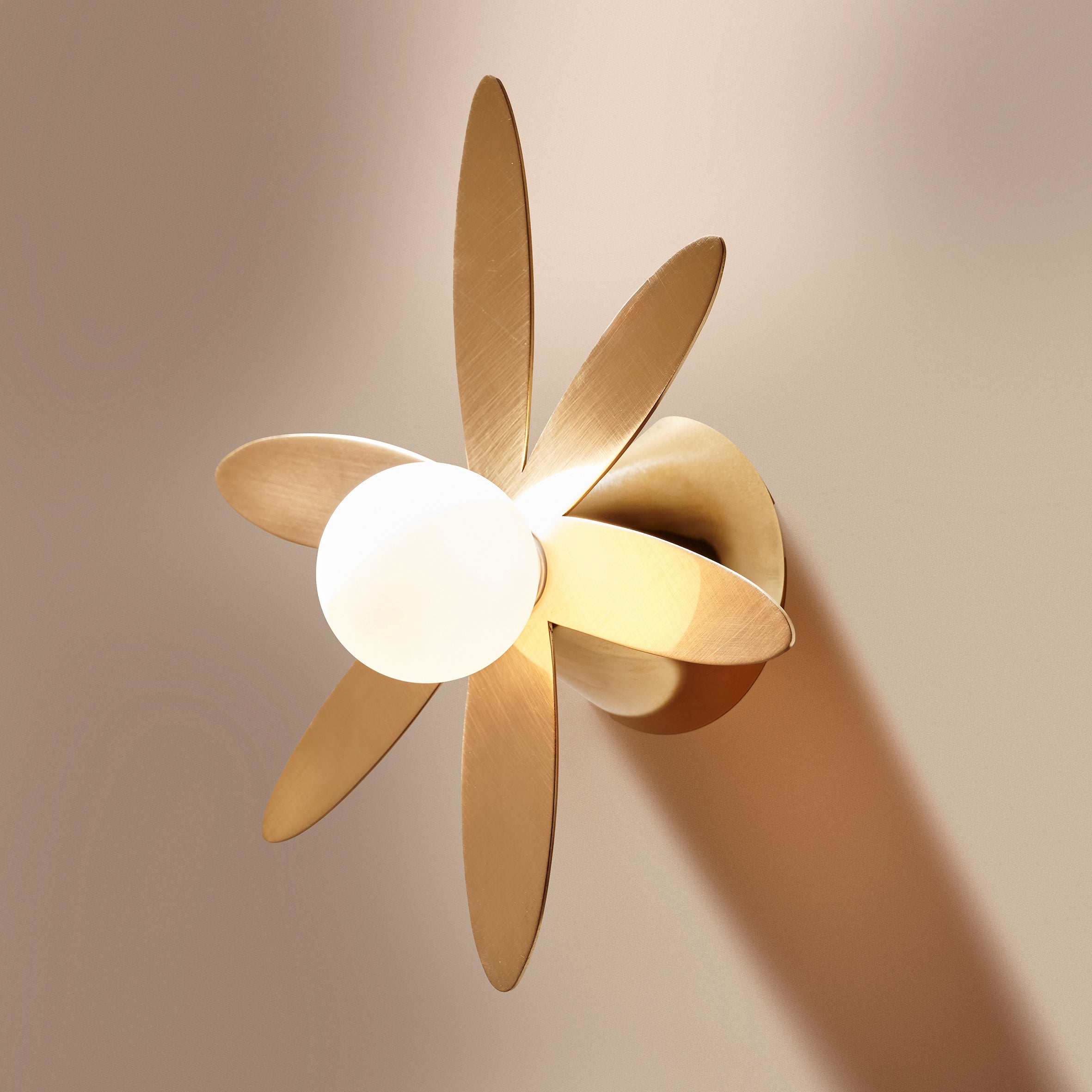 Daisy Sconce