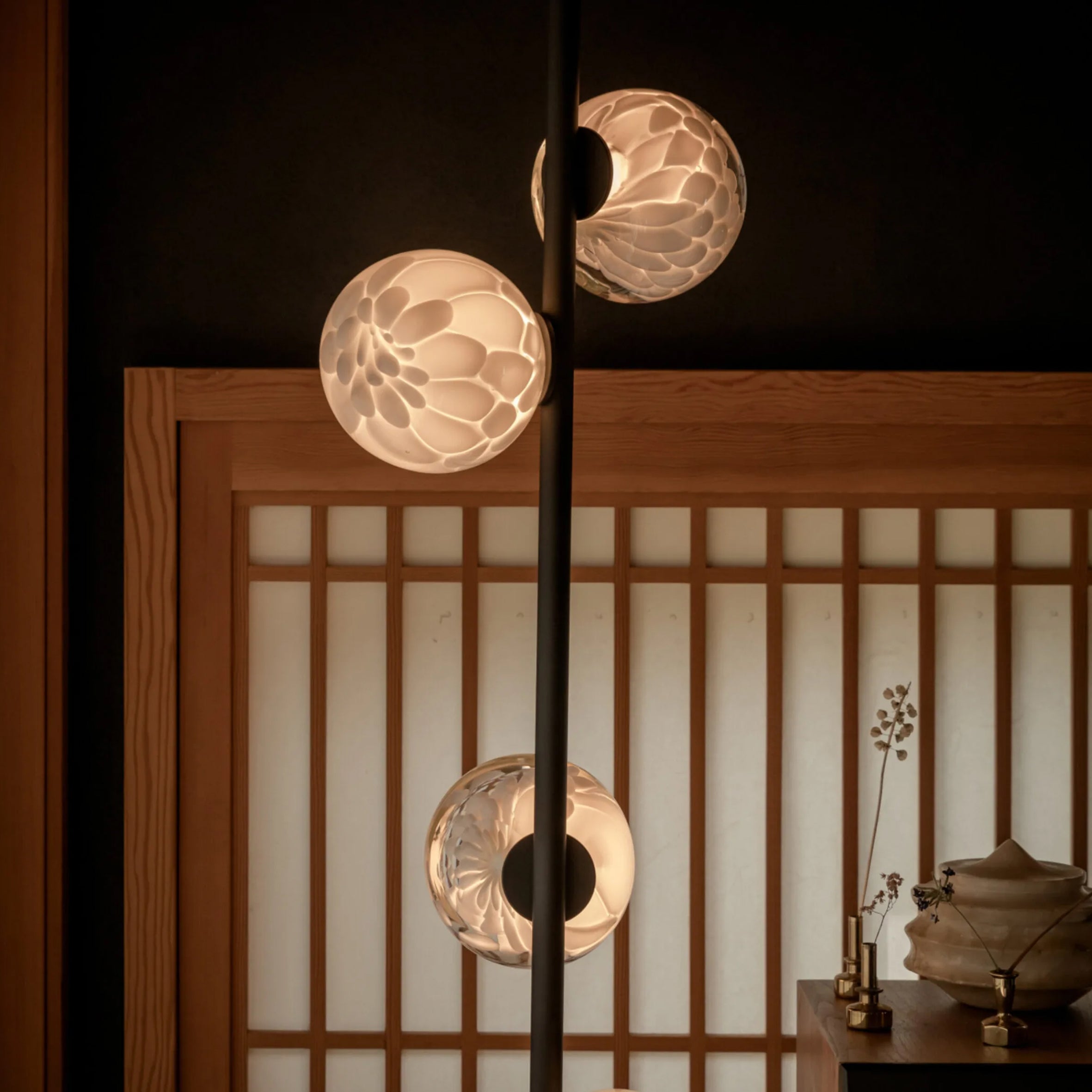 118 Stem Ceiling Mounted Lamp