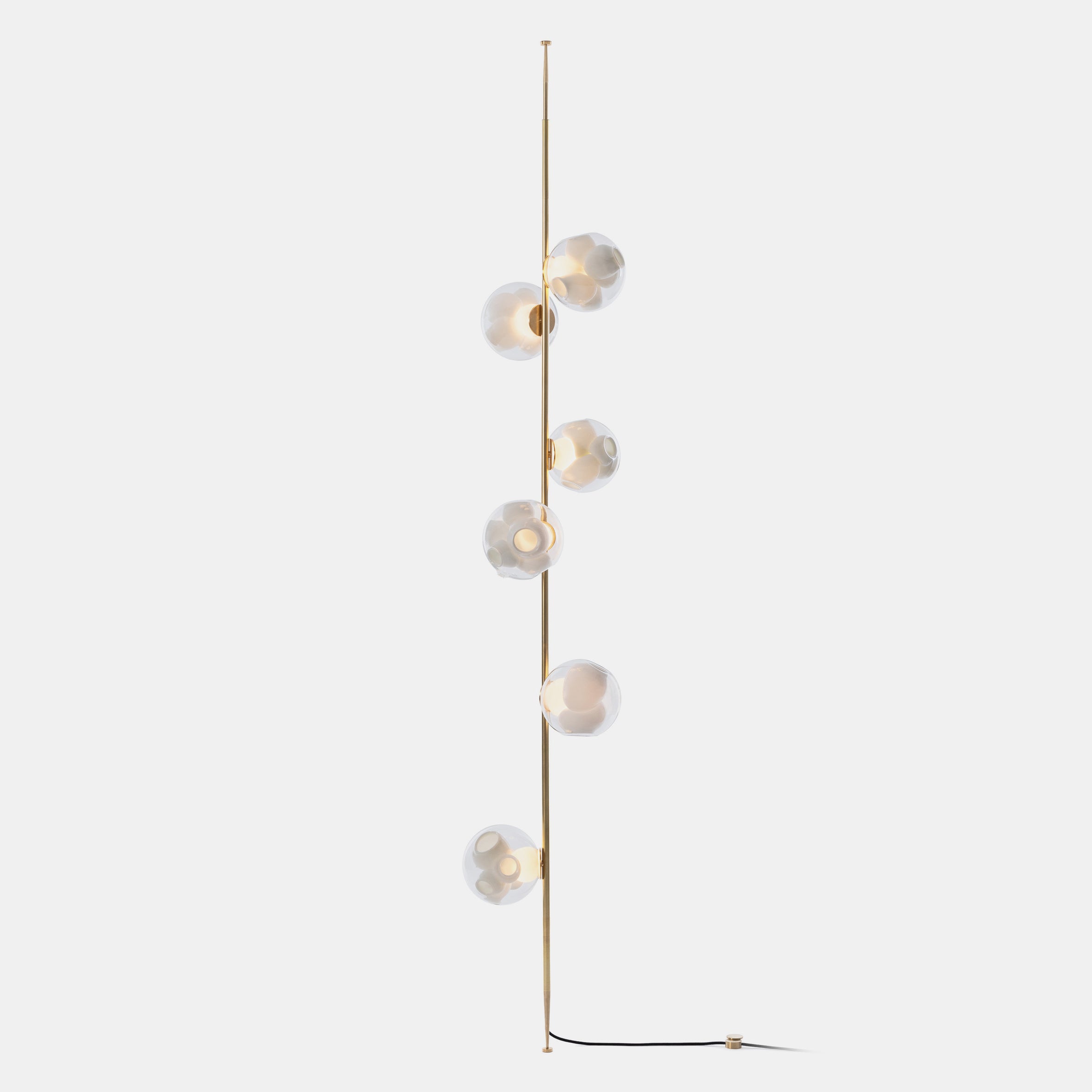 38V Floor-to-Ceiling Lamp