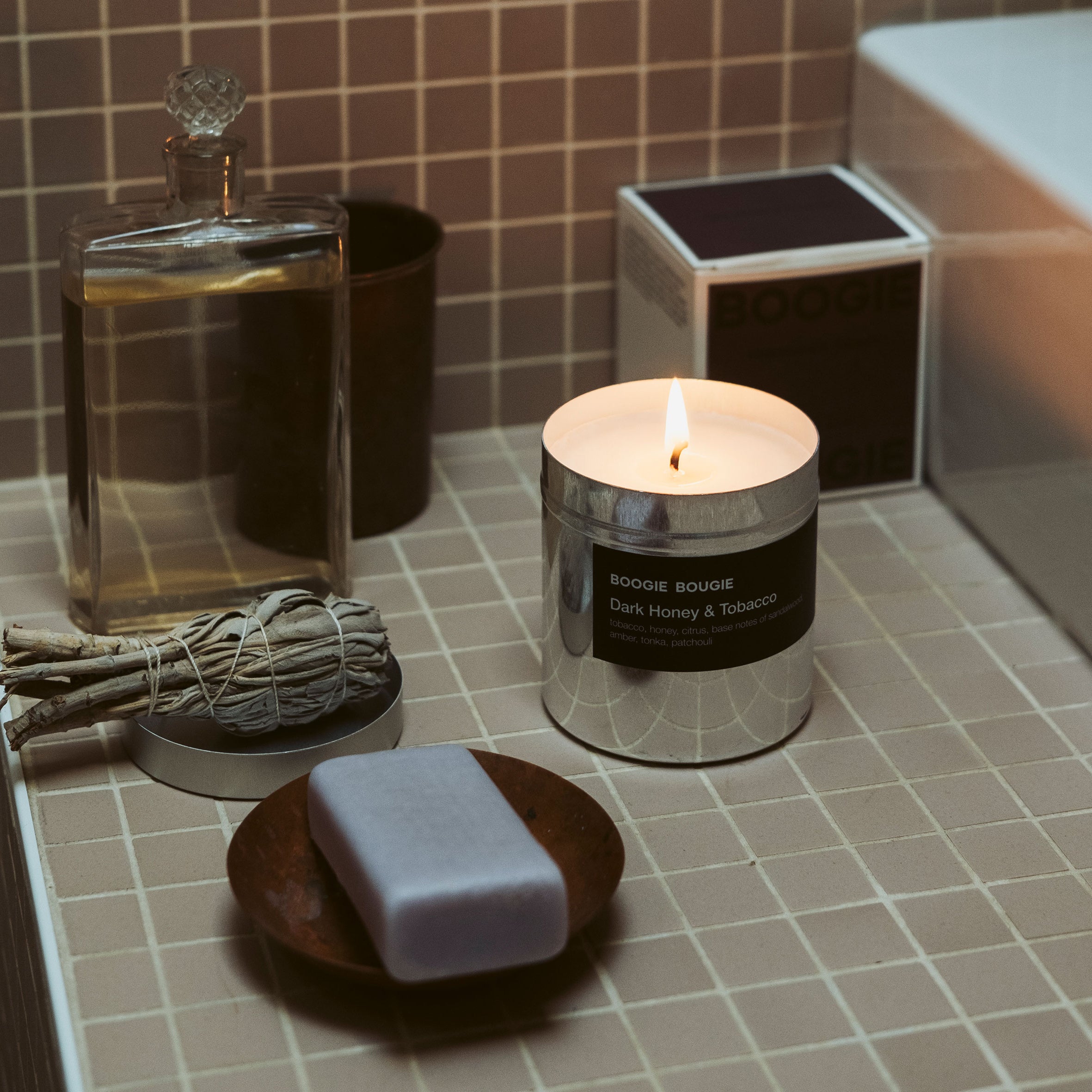 Scented Candle - Dark Honey & Tobacco