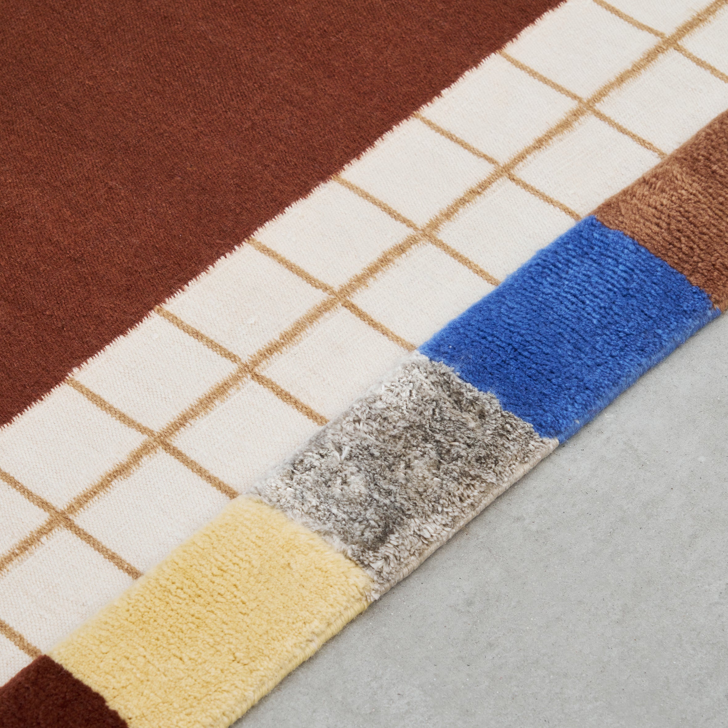 Raag Grid 2 Rug