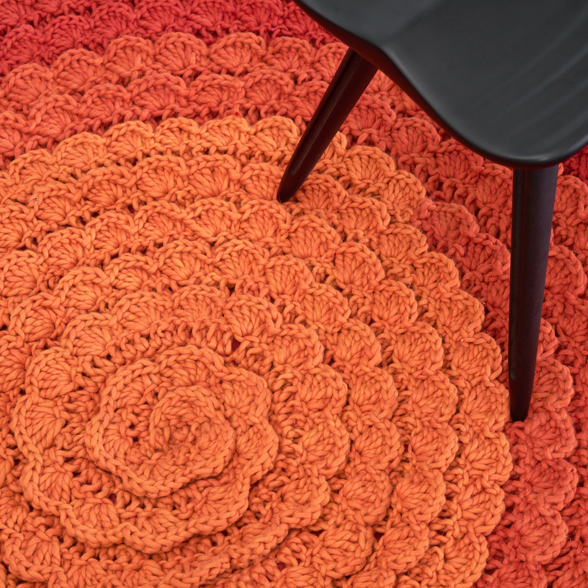 Swirl Round Rug