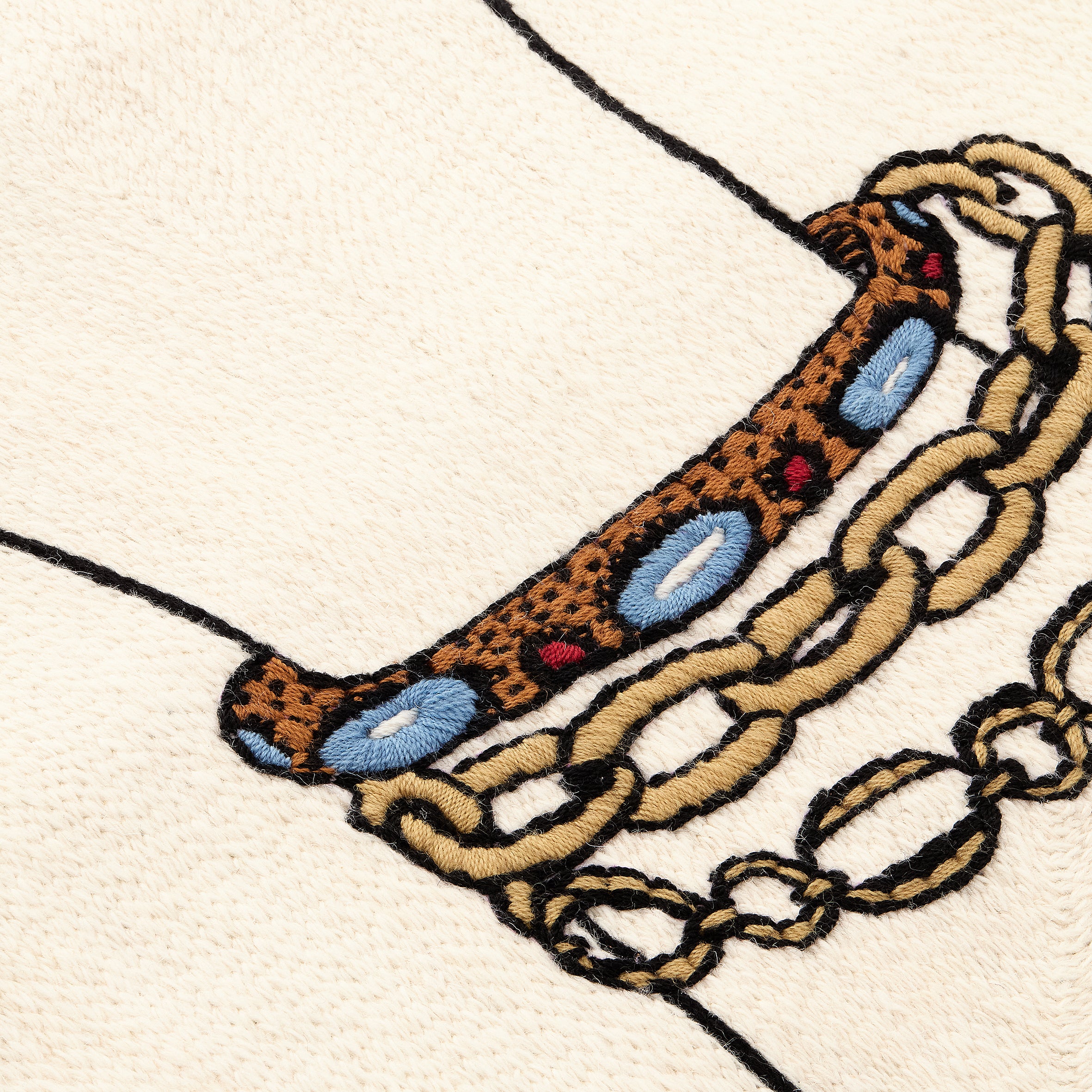 Mano Con Gioielli Runner