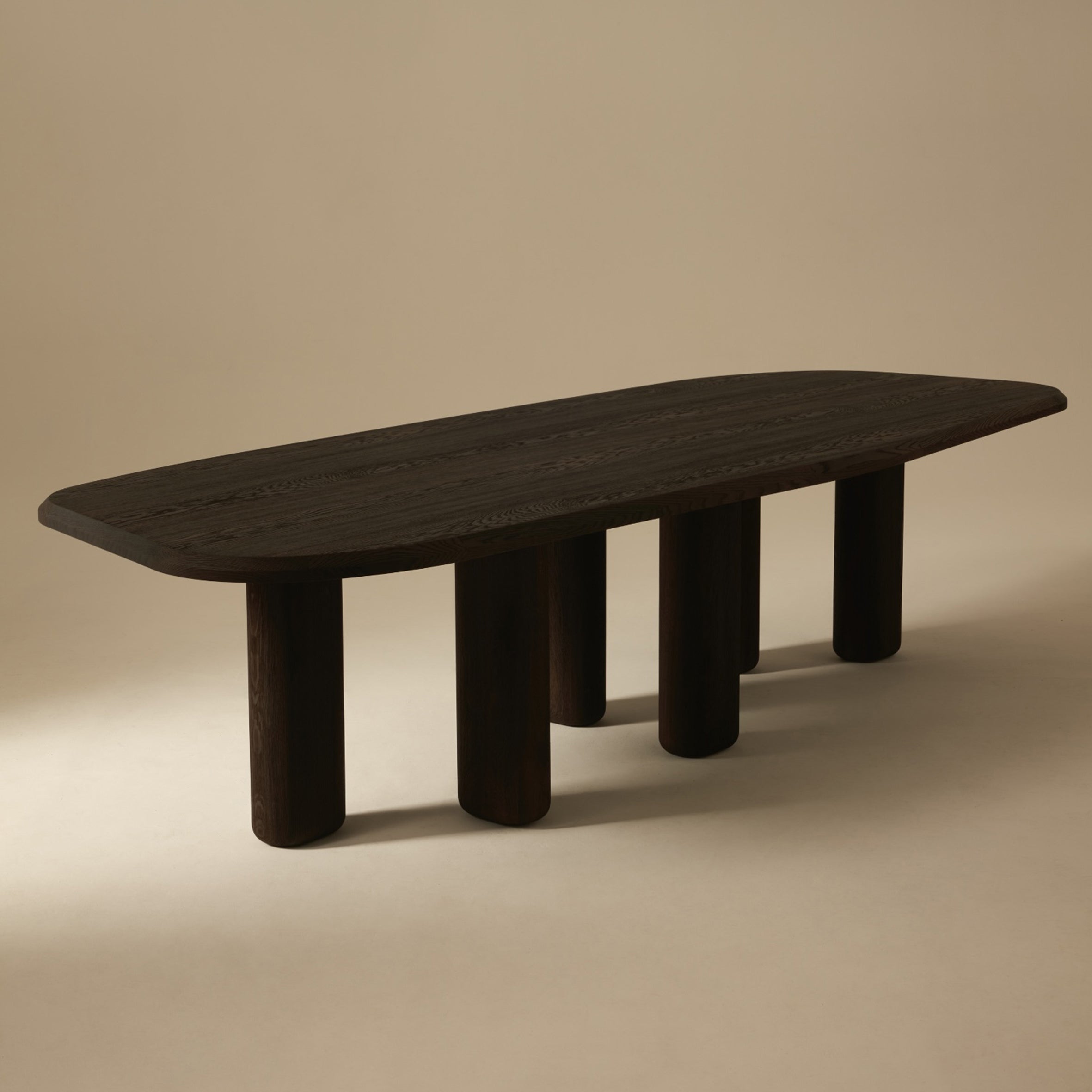 ROUGH Dining Table