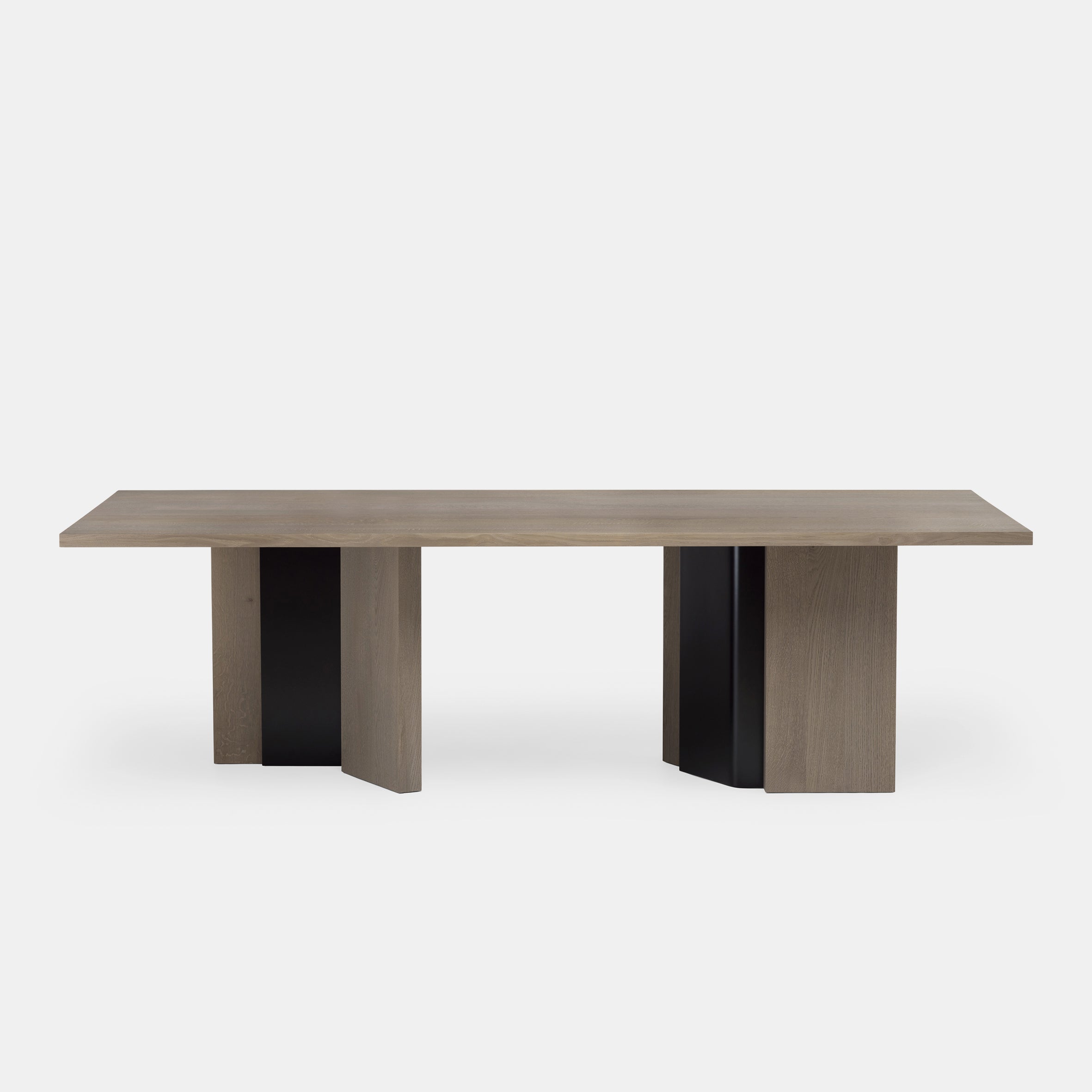 Izar Dining Table