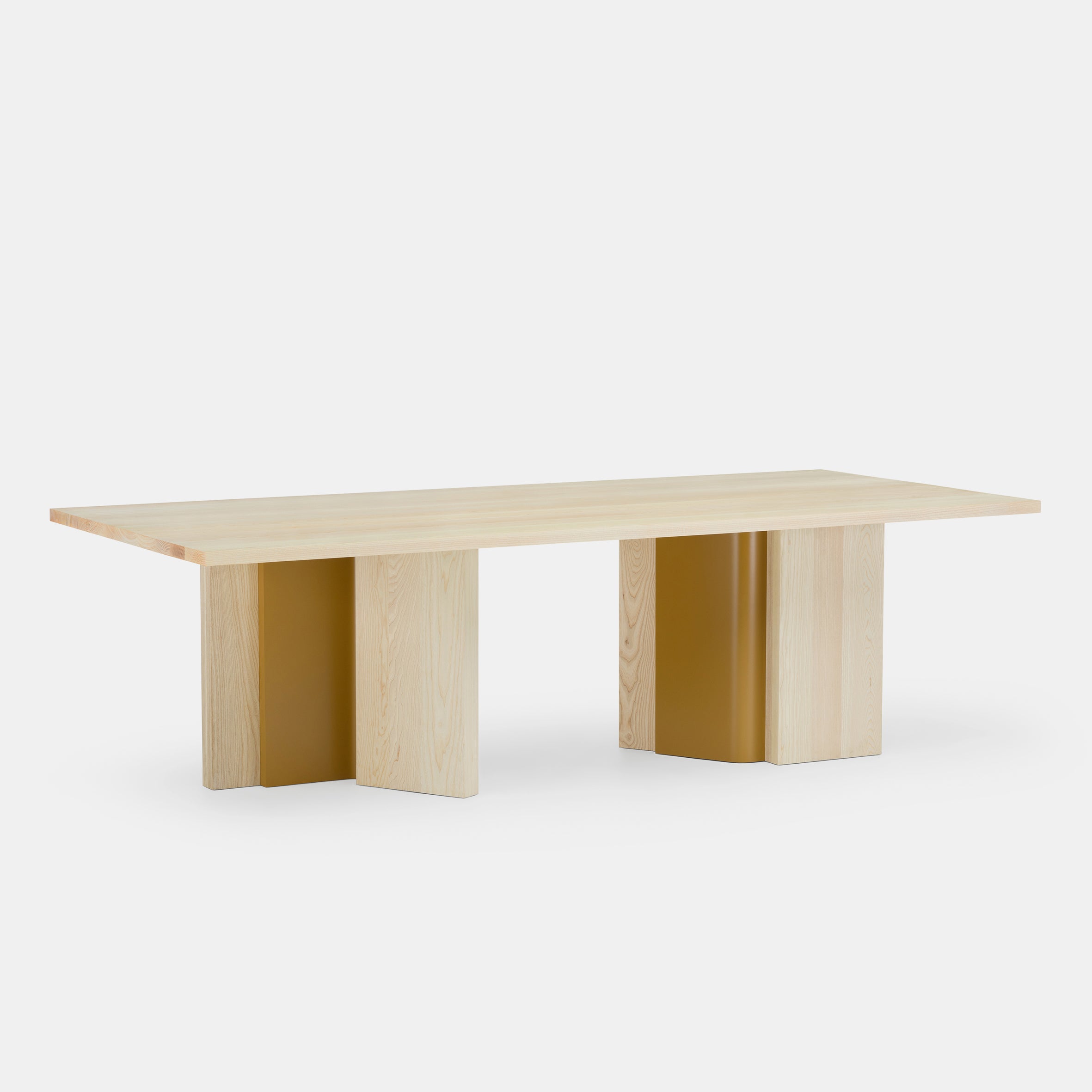 Izar Dining Table