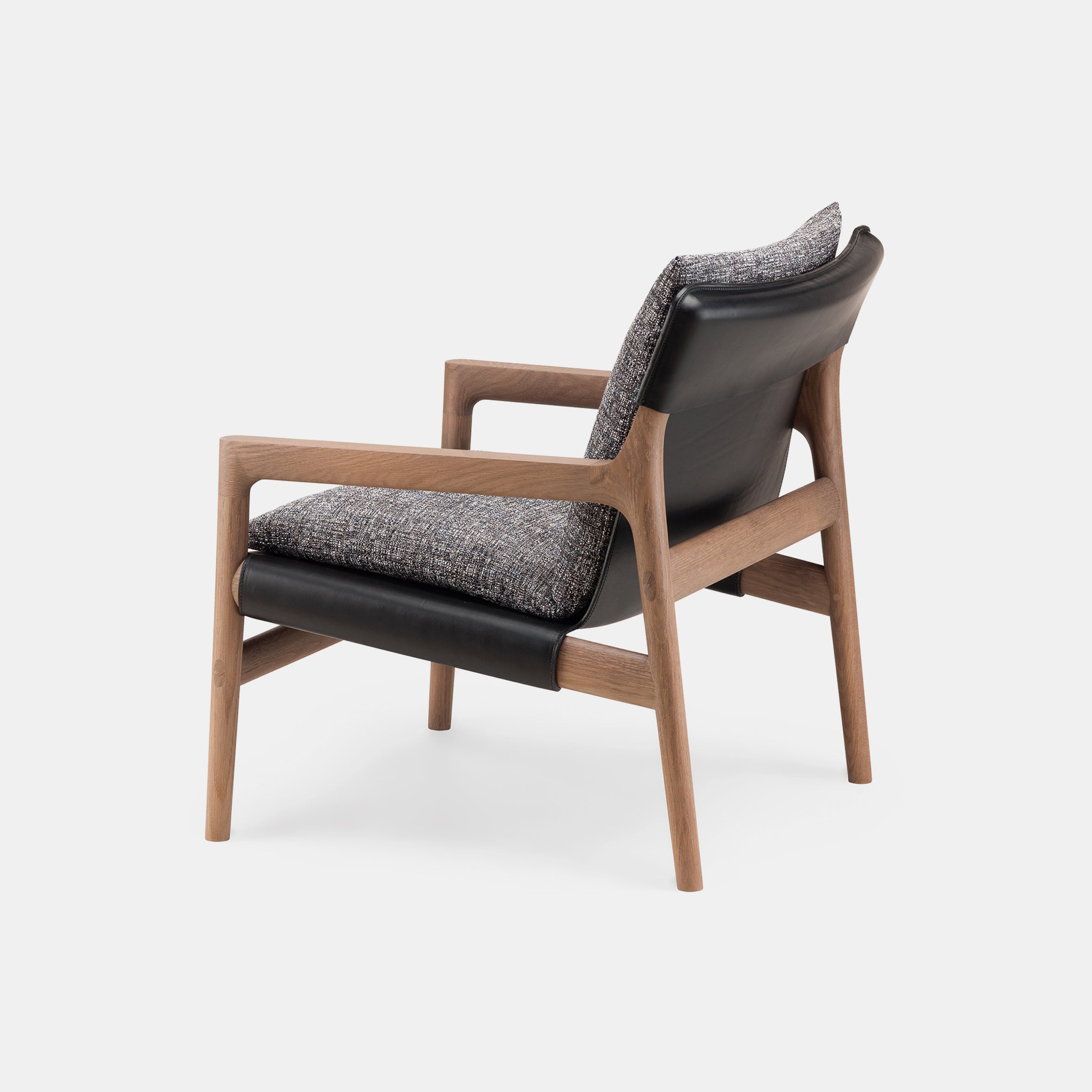 Sela Lounge Chair - Narrow Arms