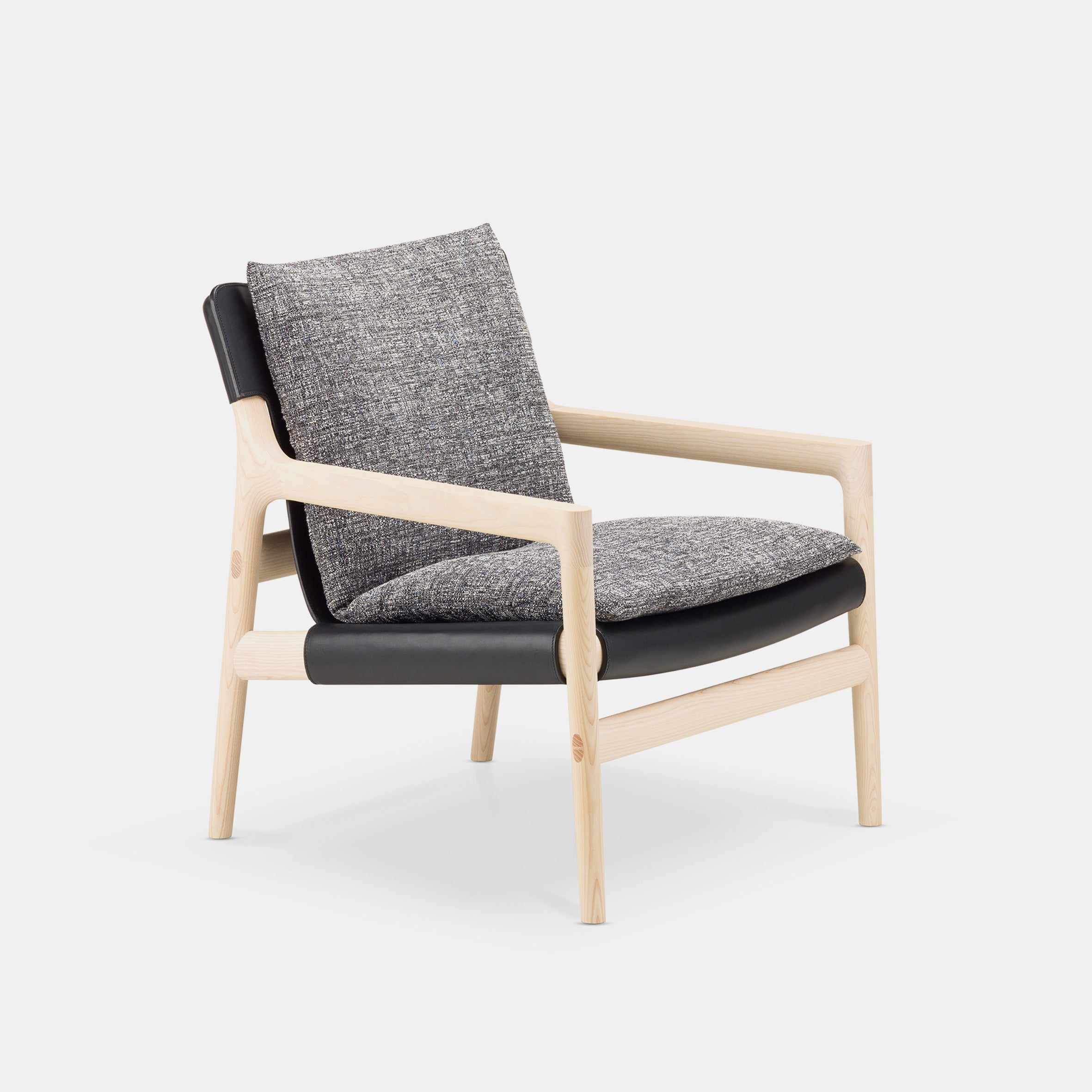 Sela Lounge Chair - Narrow Arms