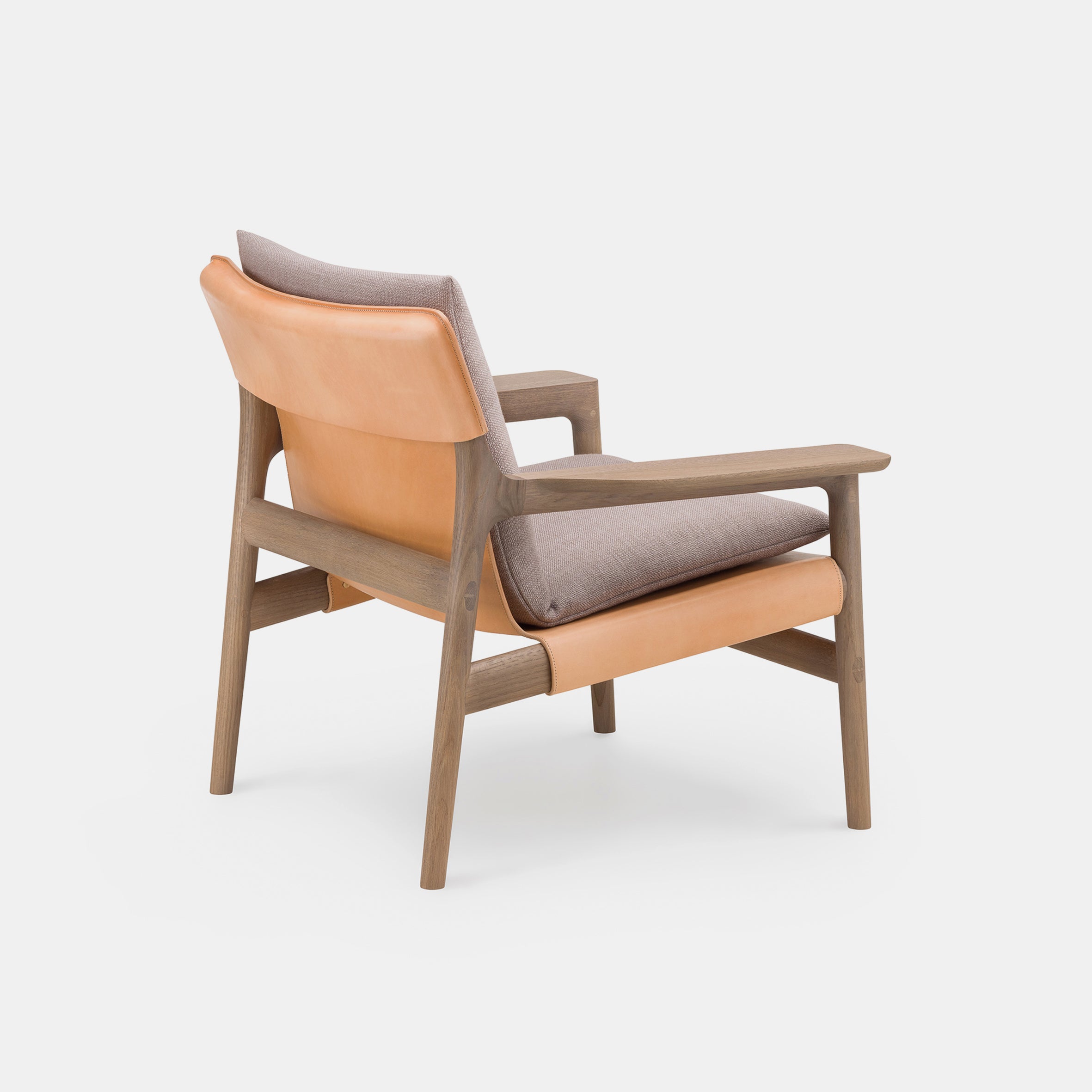 Sela Lounge Chair - Wide Arms