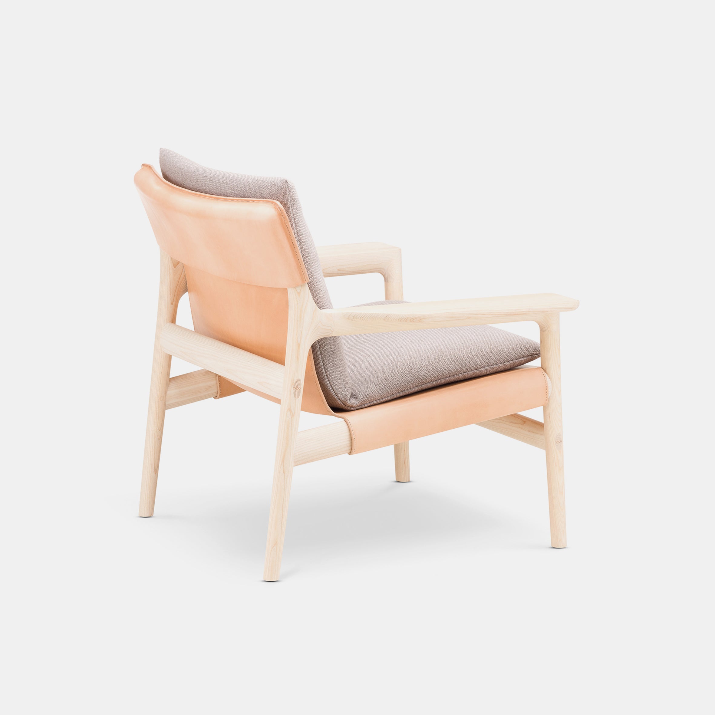 Sela Lounge Chair - Wide Arms