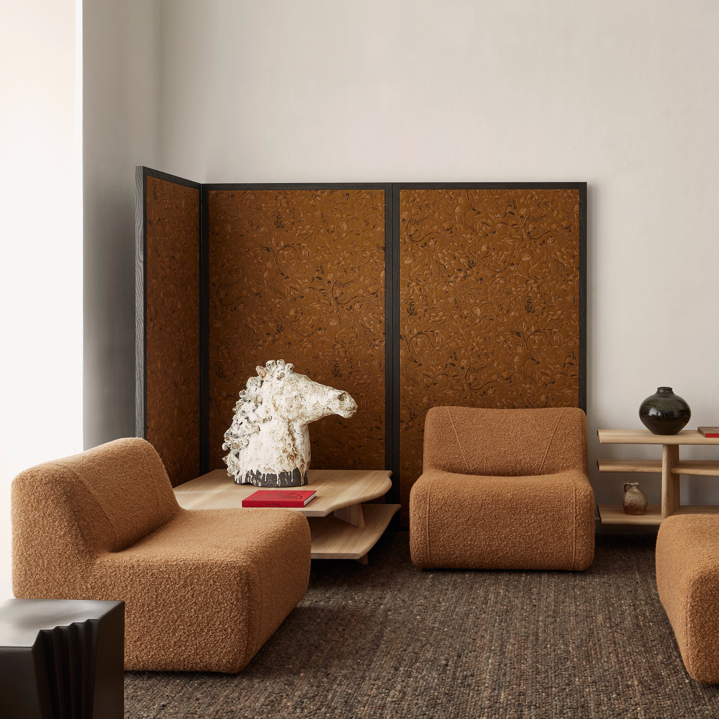 EME Lounge Chair