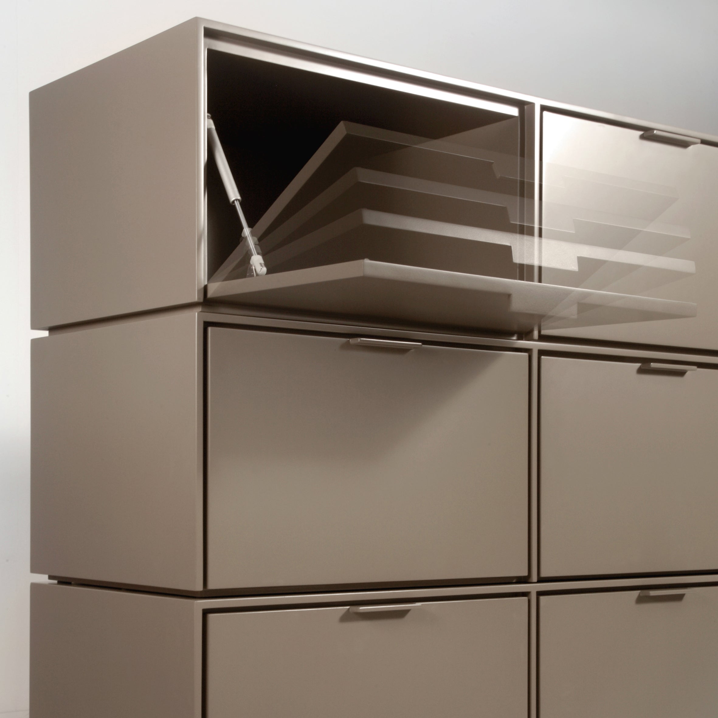 Fit Cabinet