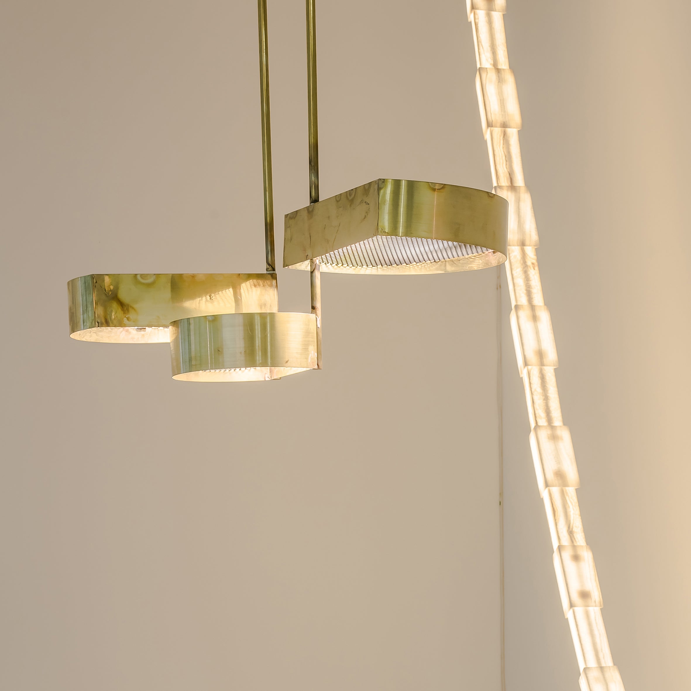 Petales d'Or Pendant - Monologue London