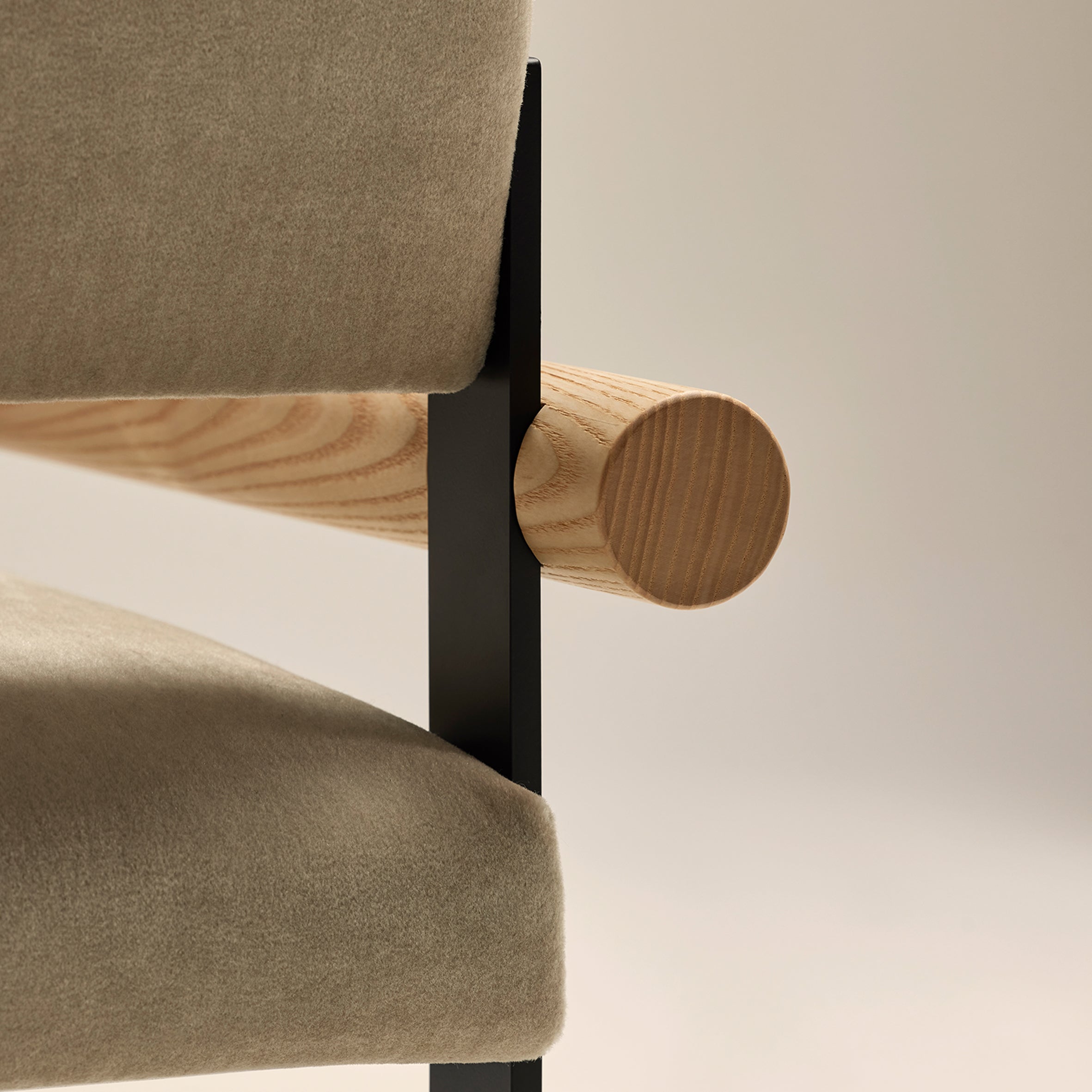 Pause Chair