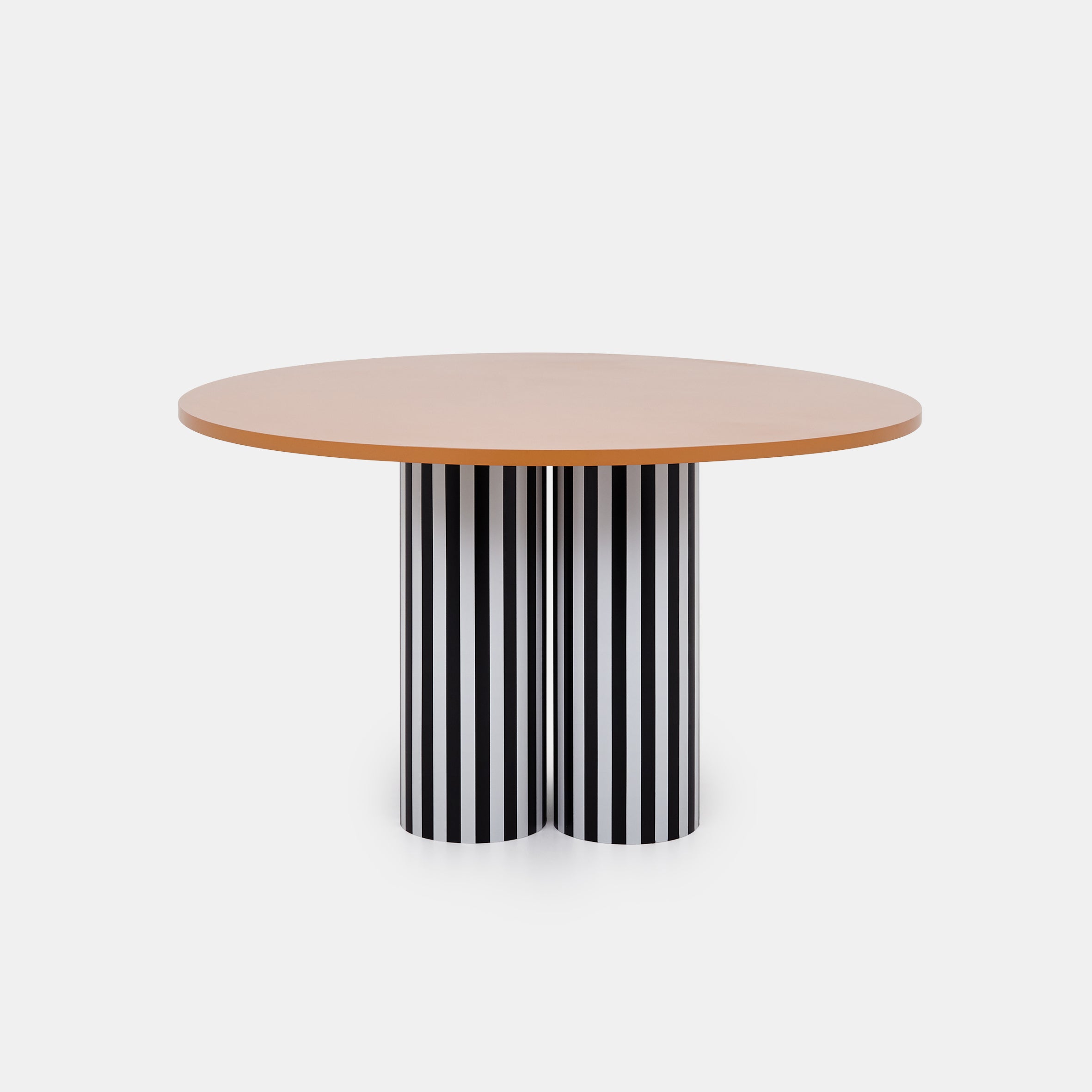 Slon Round Dining Table