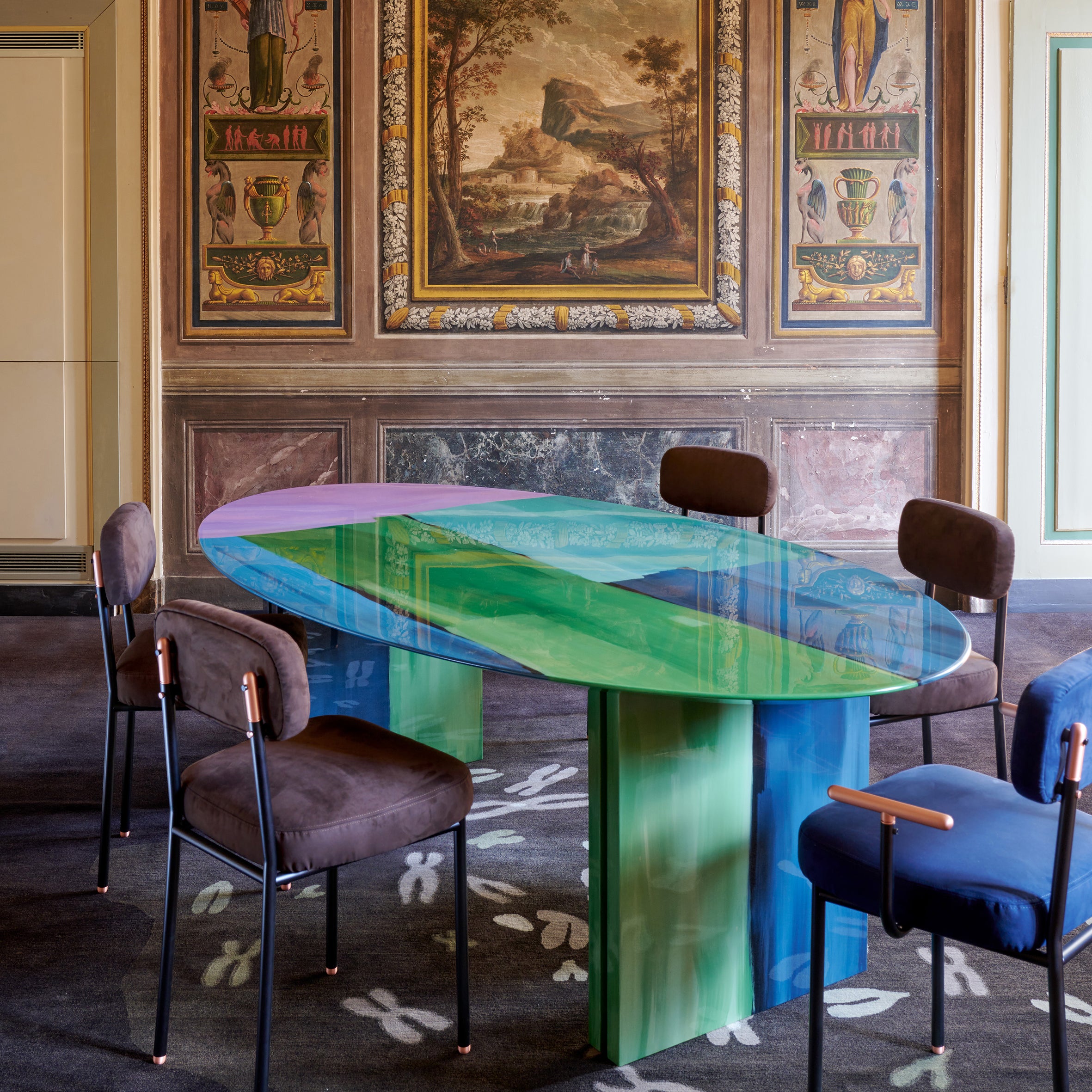 Mensa Elliptical Dining Table