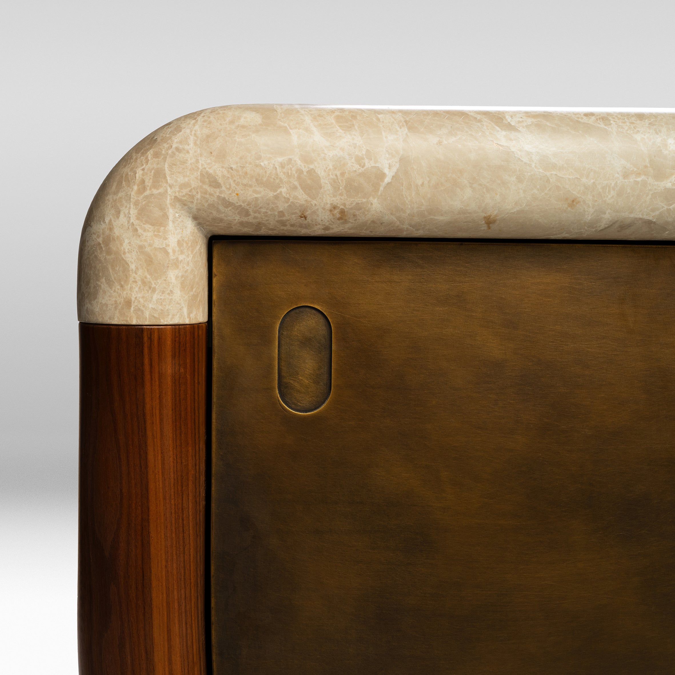 Artic Credenza