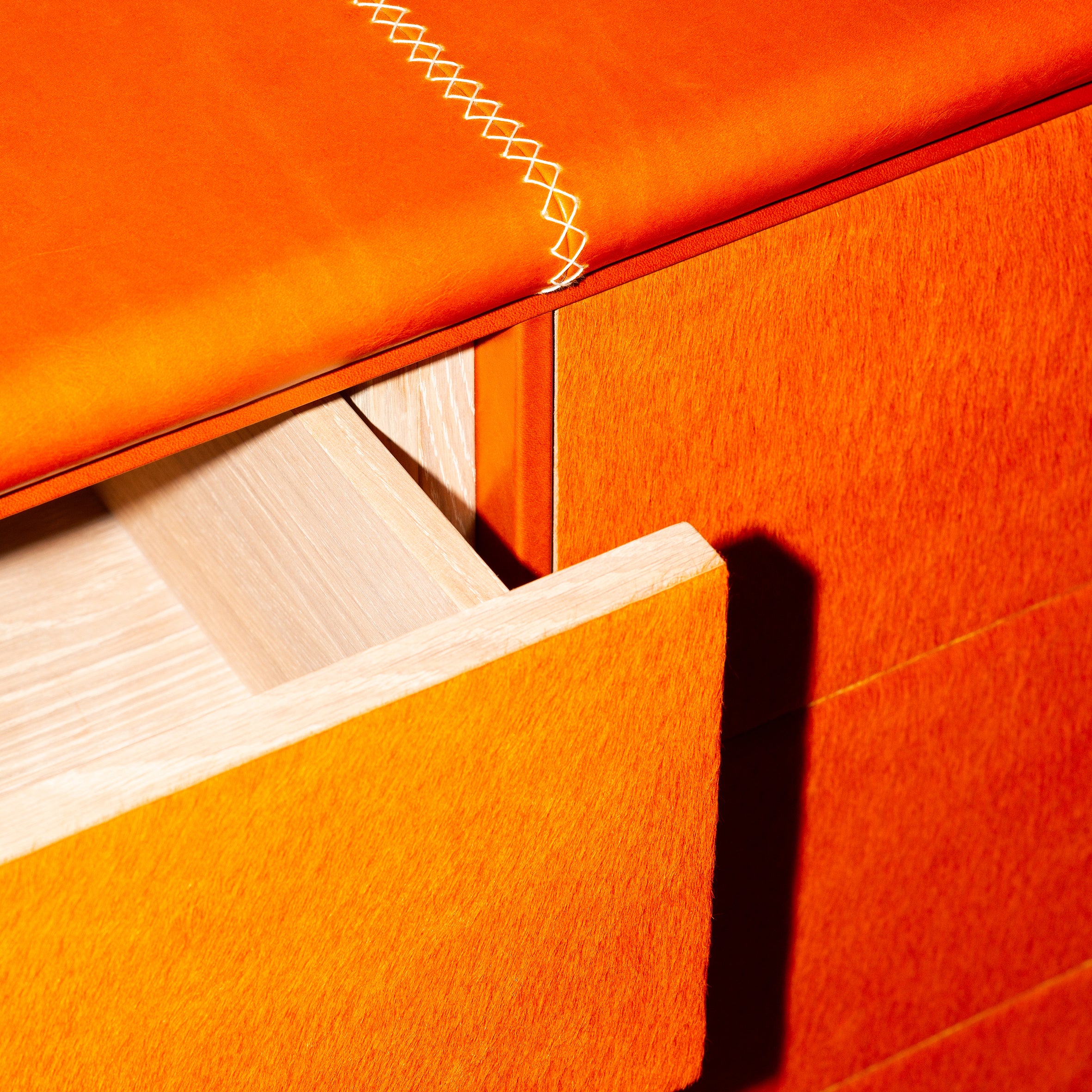 Bembo Dresser
