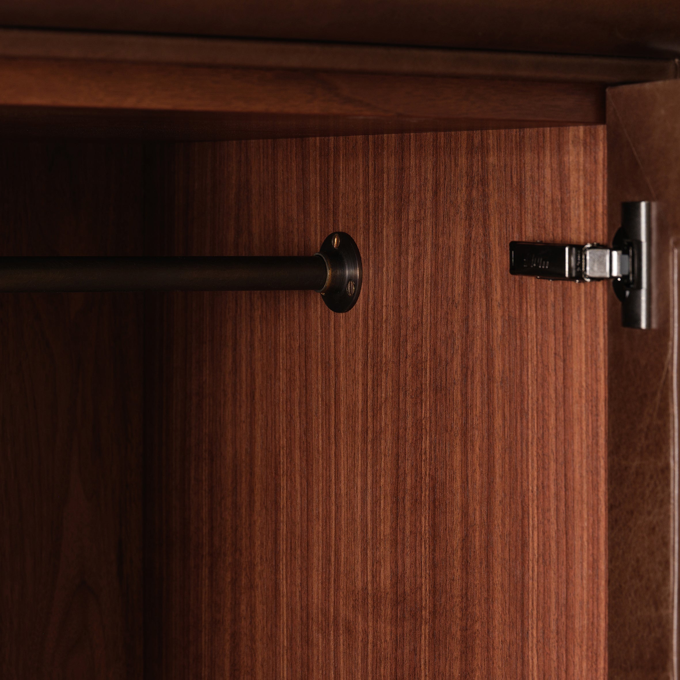 Bembo Wardrobe