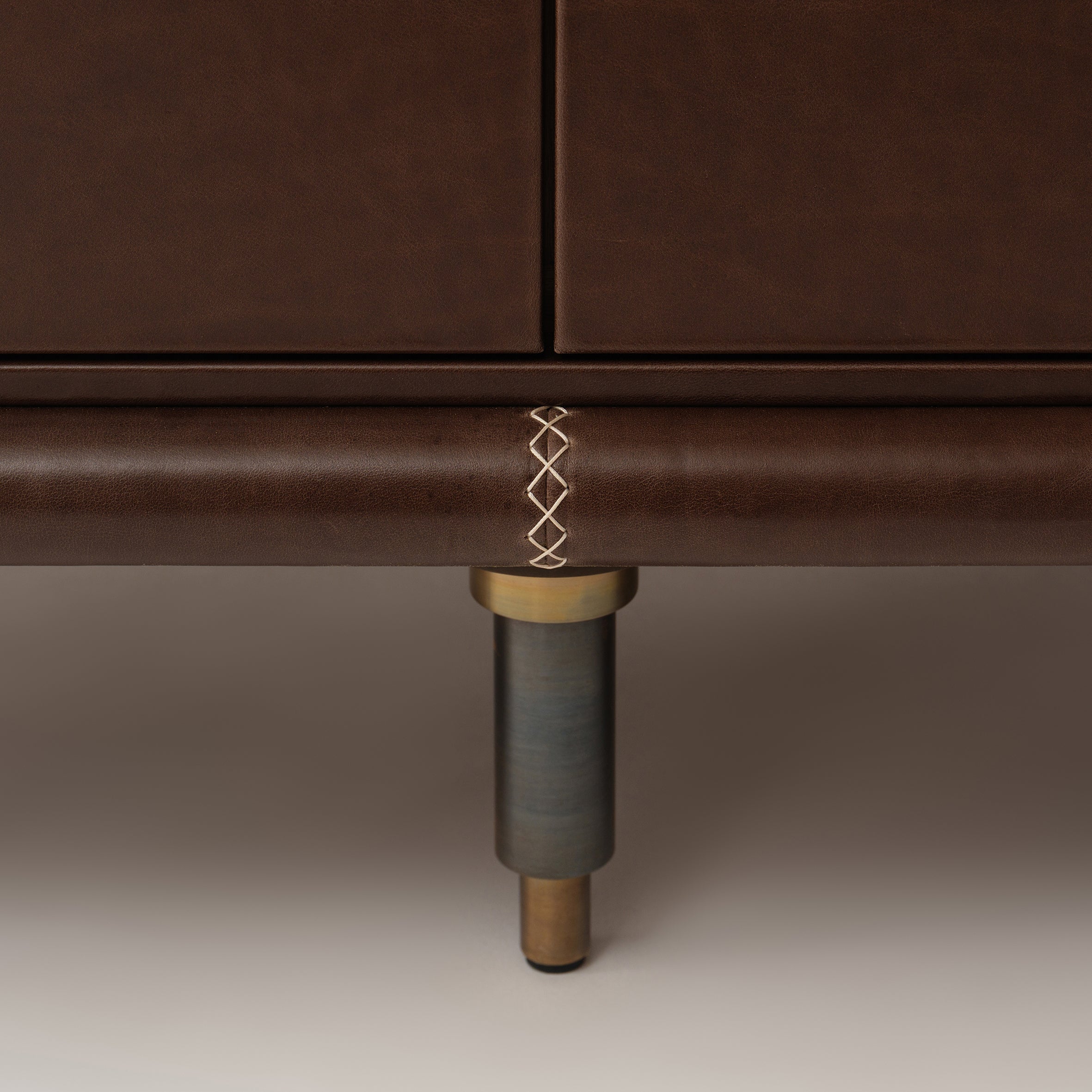 Bembo Wardrobe