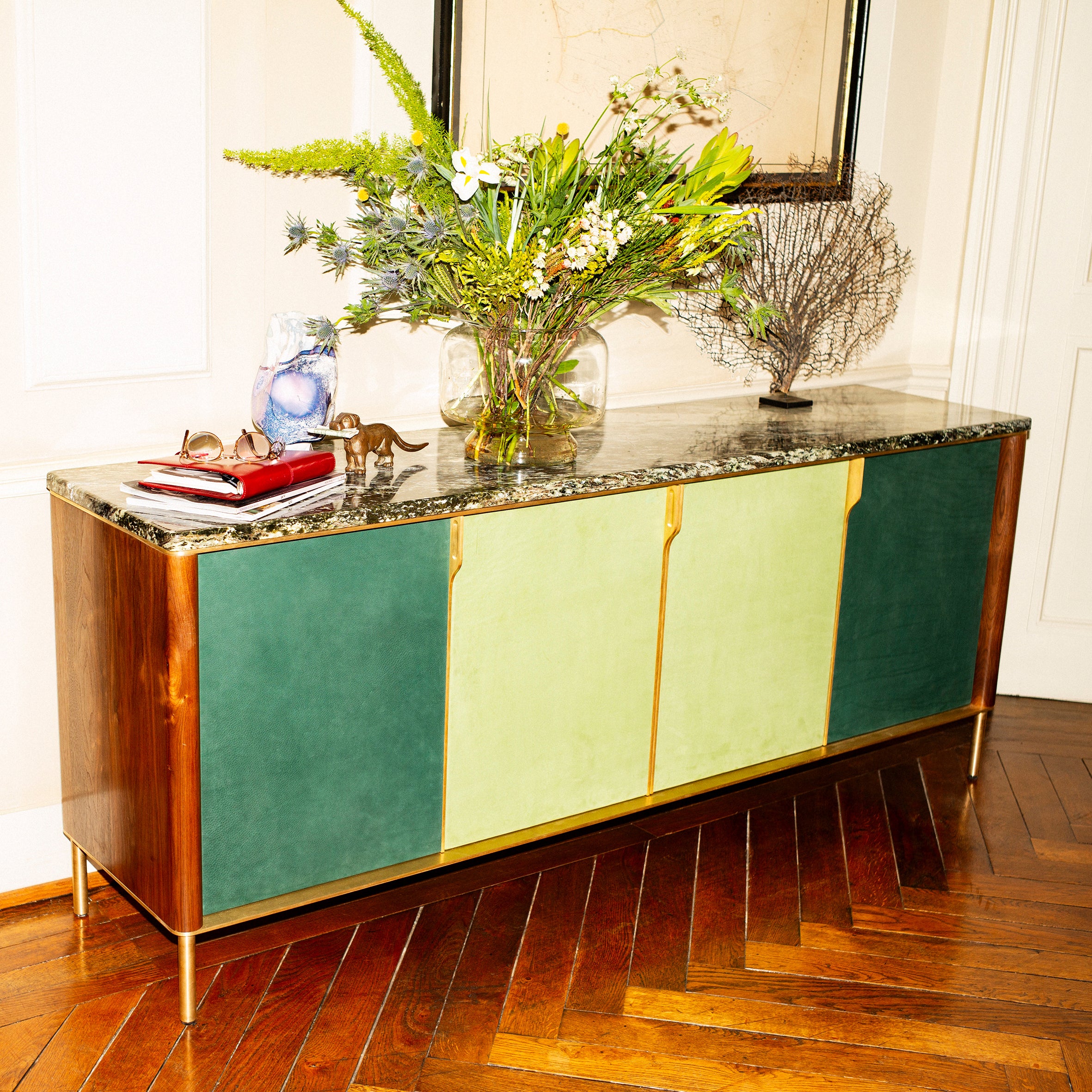 Mara Credenza