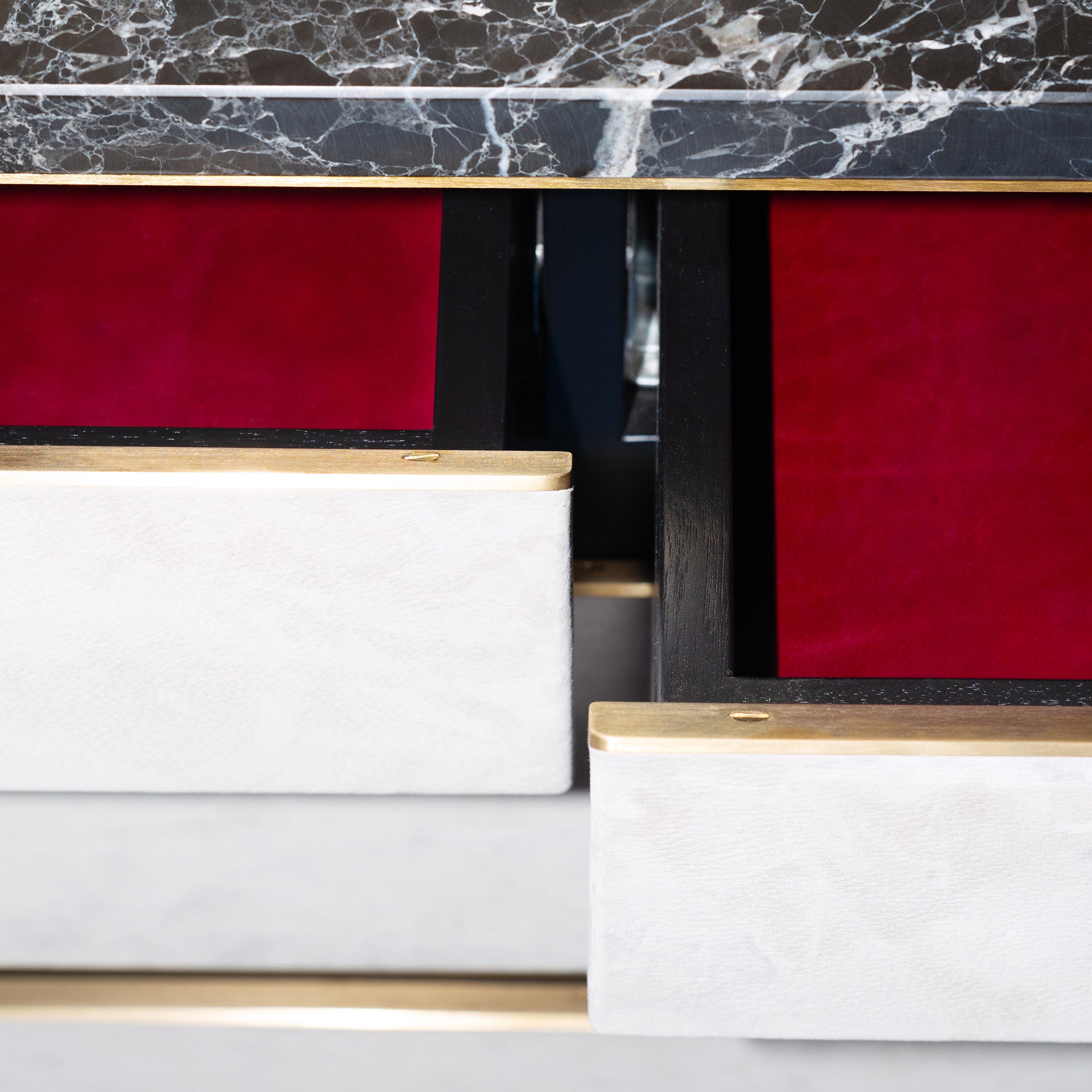 Mara Dresser