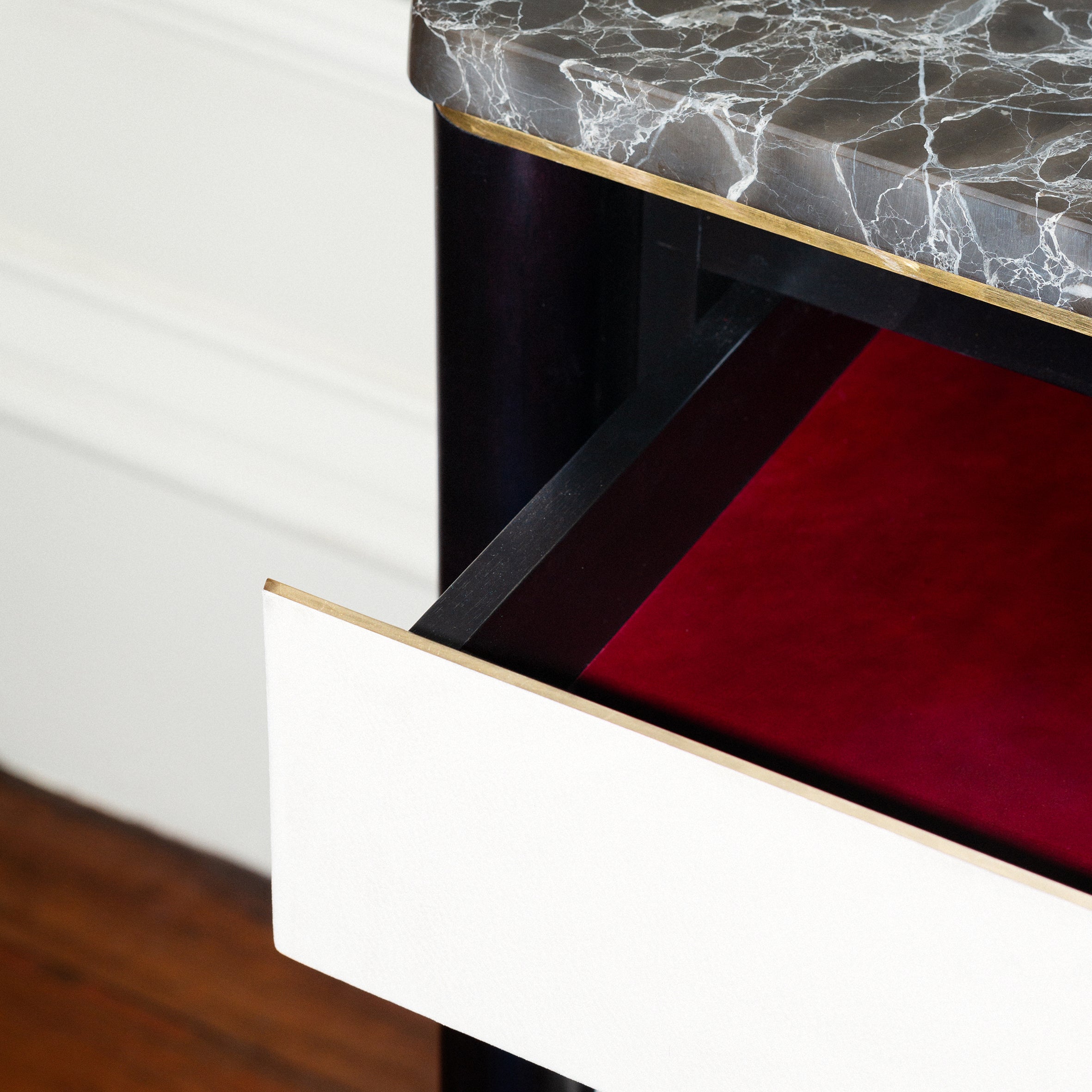 Mara Dresser